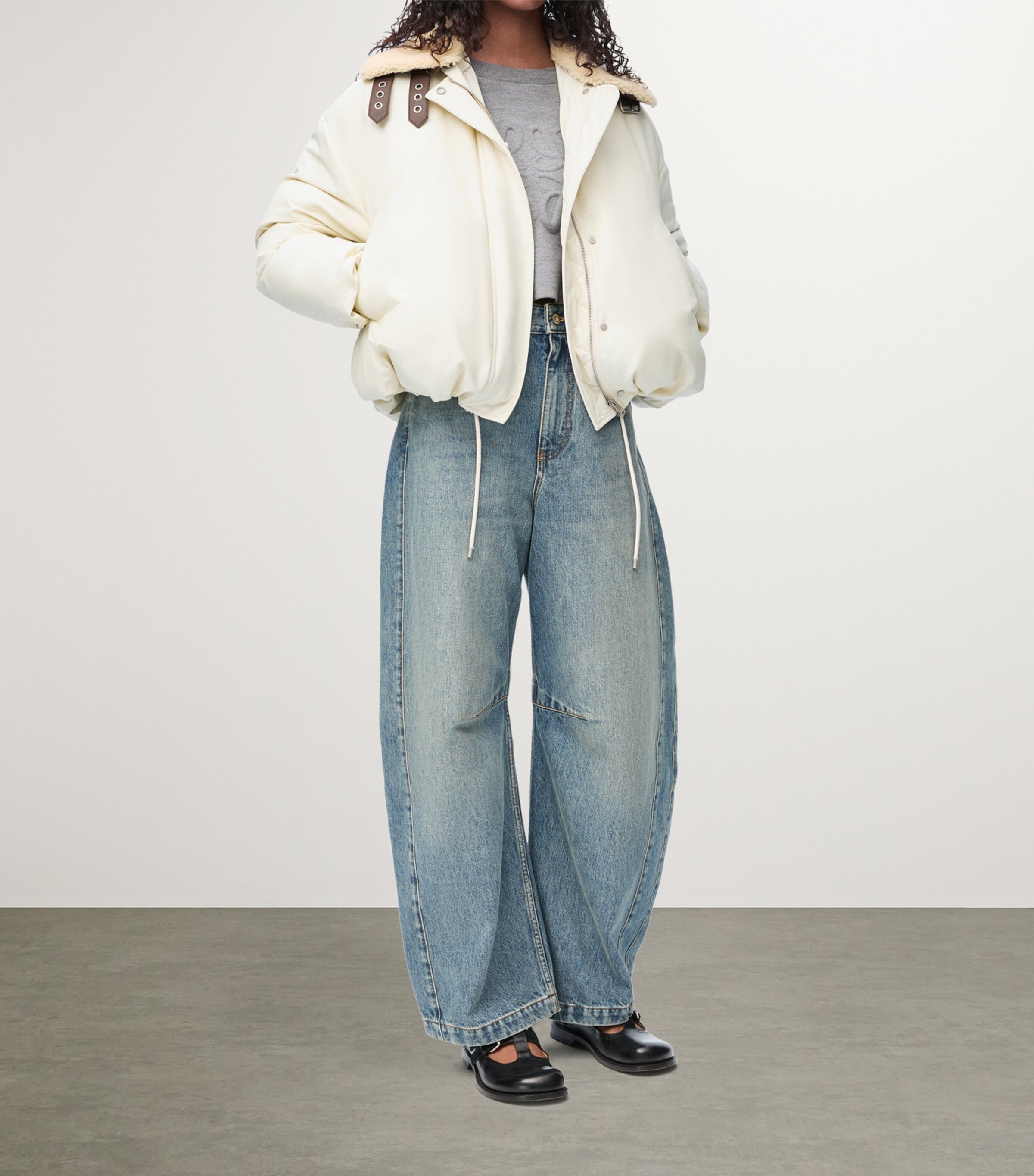 LOEWE Womens Shell Water-Repellent Puffer Jacket Ivory Image 2
