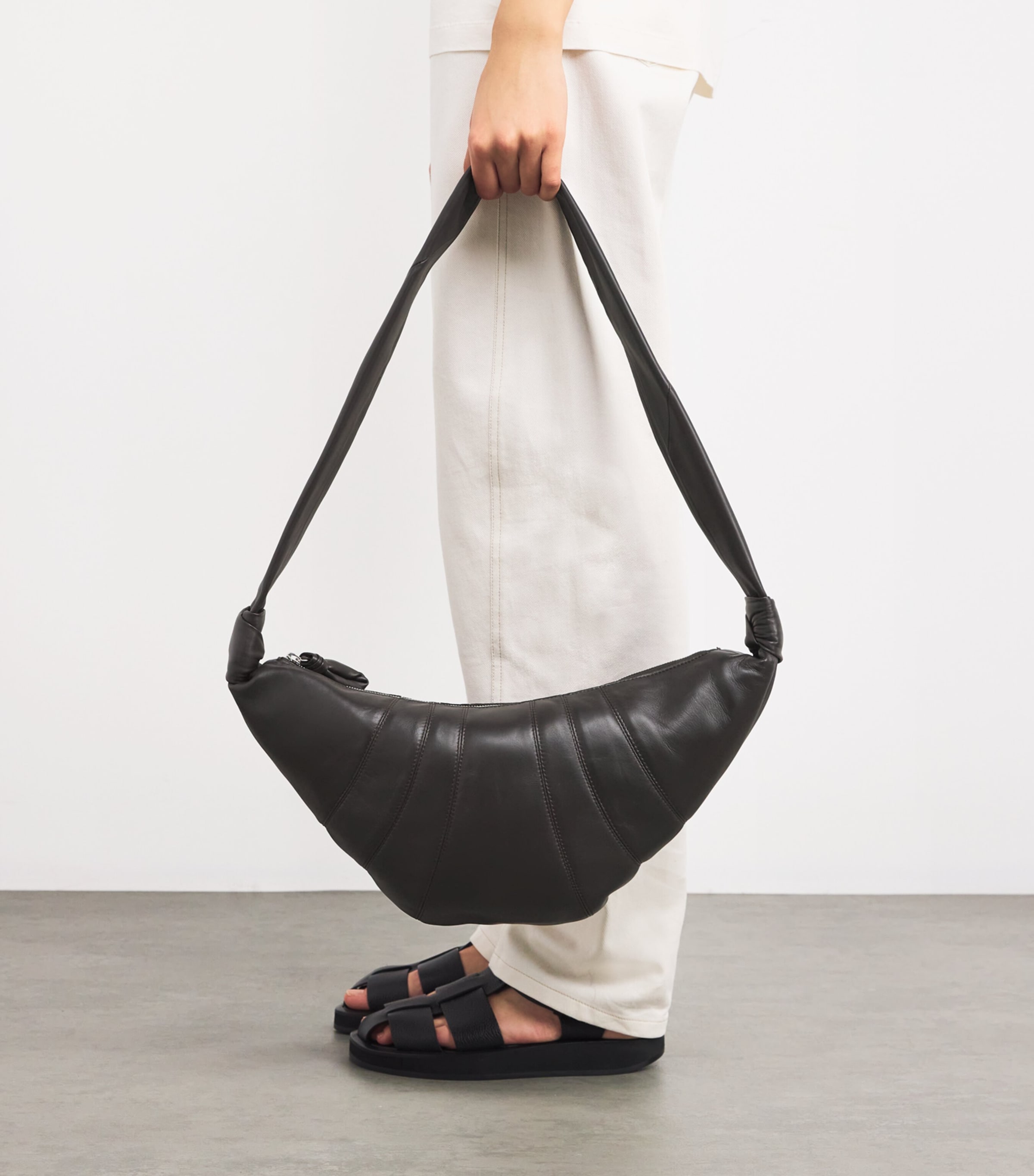 Lemaire Medium Nappa Leather Croissant Bag Chocolate Image 5