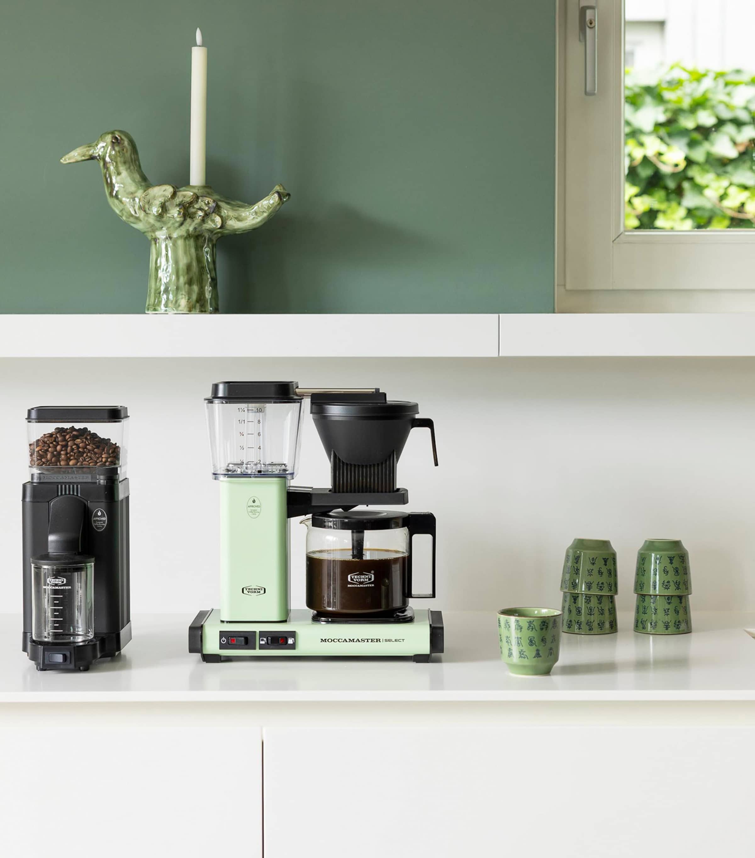 Moccamaster KBG Select Filter Coffee Machine Pastel Green Image 5