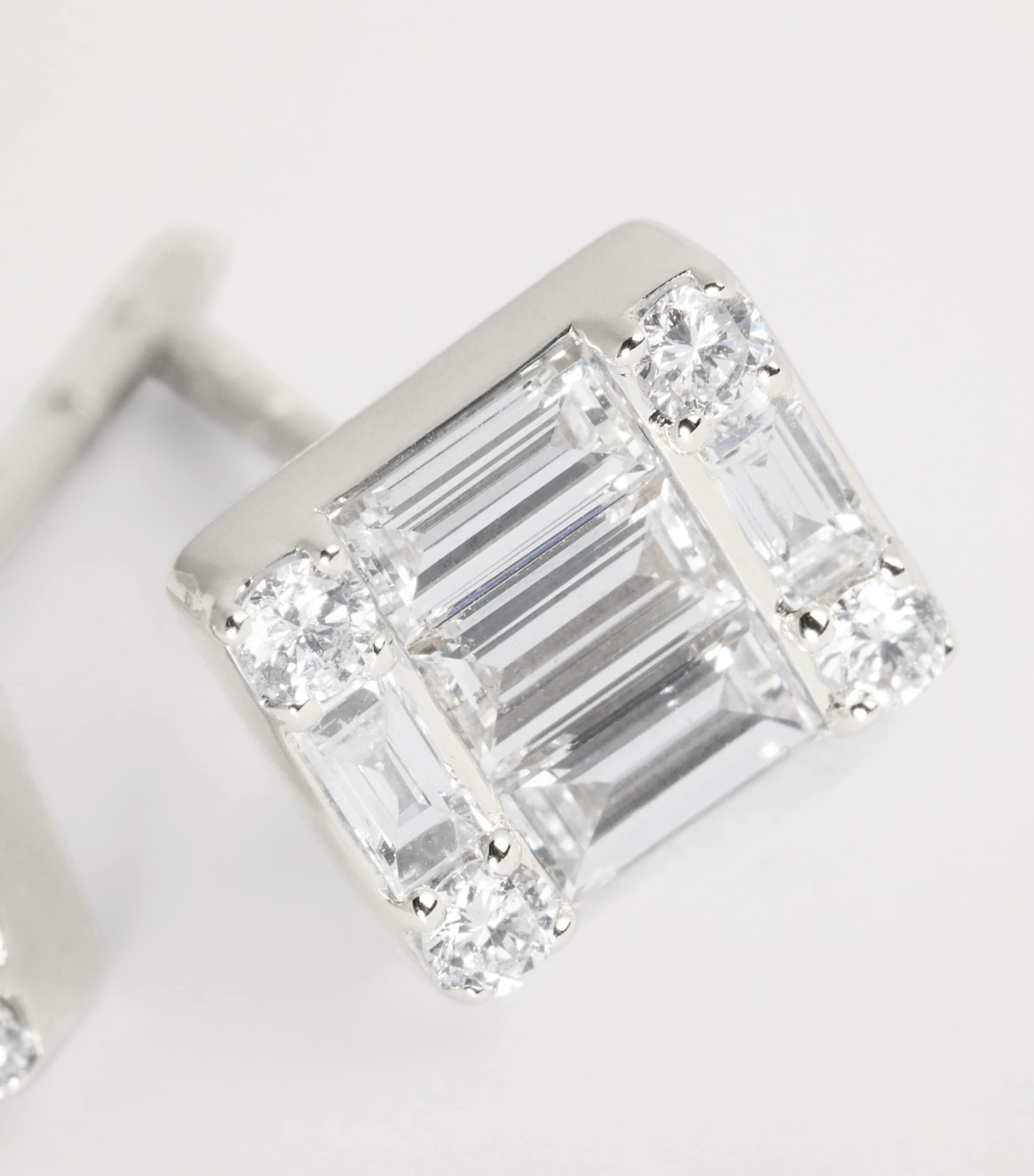 White Gold and Diamond Stud Earrings (0.70ctw) WHITE GOLD Image 5