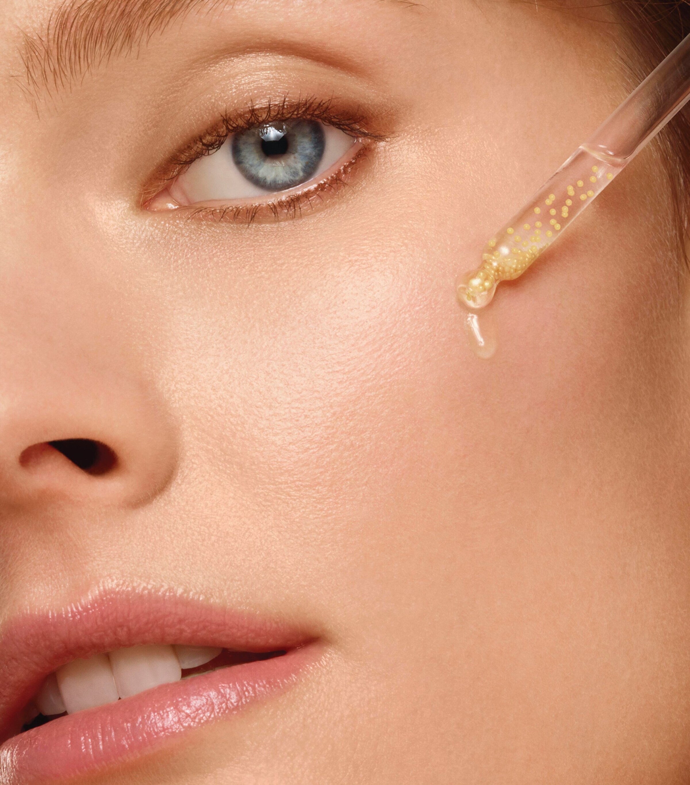 Abeille Royale Advanced Youth Watery Oil (30ml) NO COLOUR Image 5