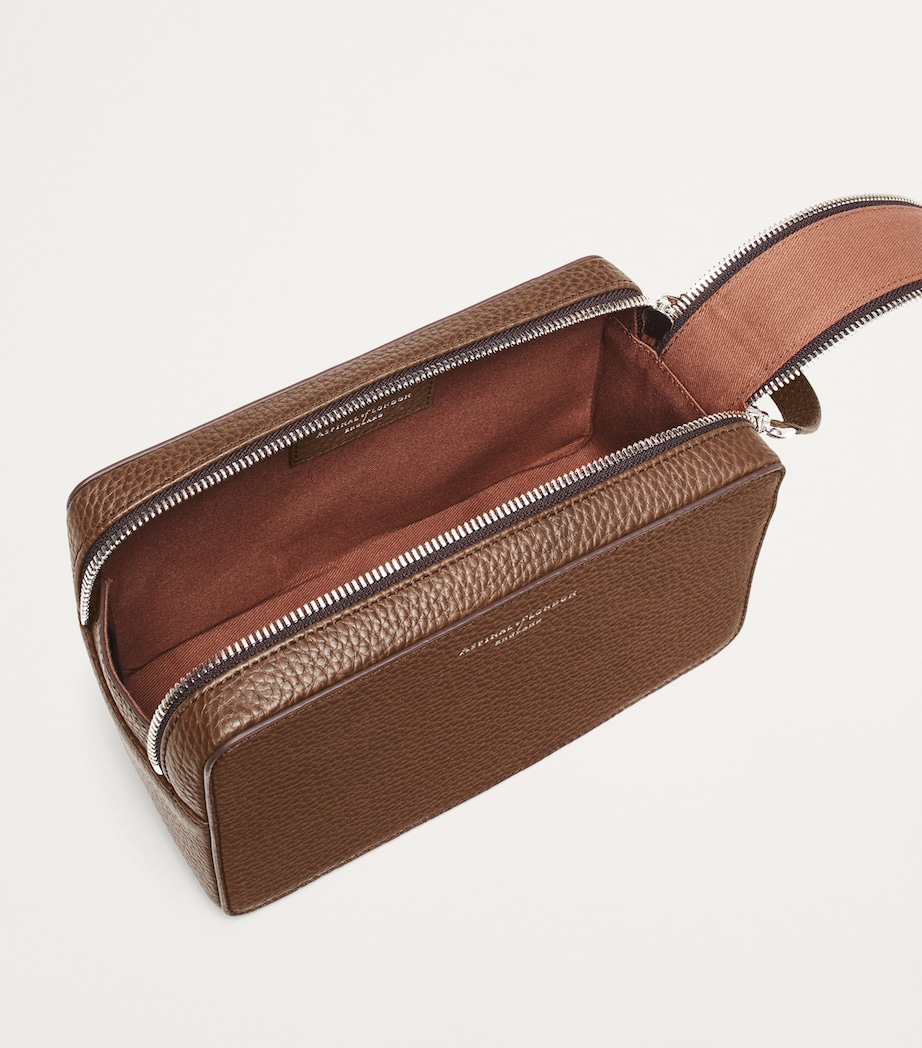 Leather Mount Street Toiletries Bag TOBACCO Image 4