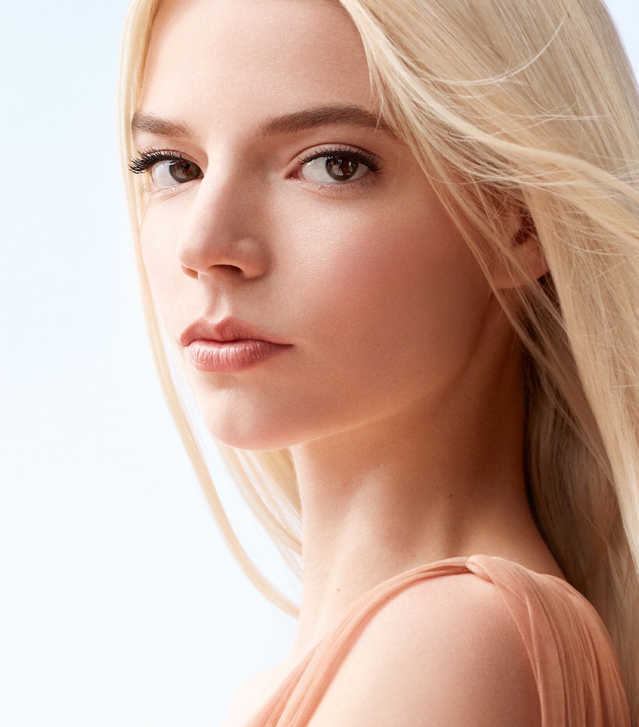 Dior Rouge Blush MATTE 100 NUDE LOOK Image 6