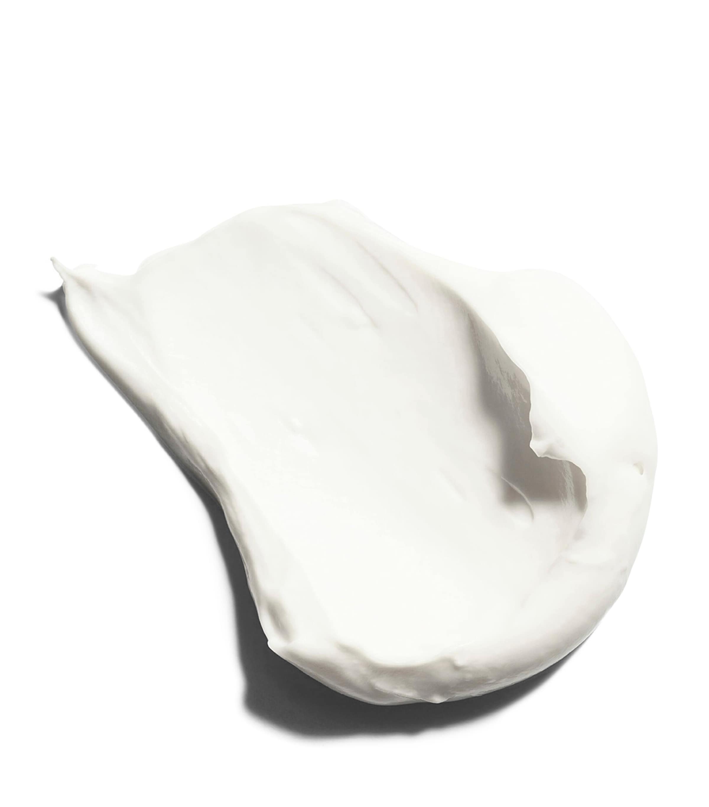 Clarins Nutri-Lumière SPF15 Revitalizing Day Cream (50ml) Image 3