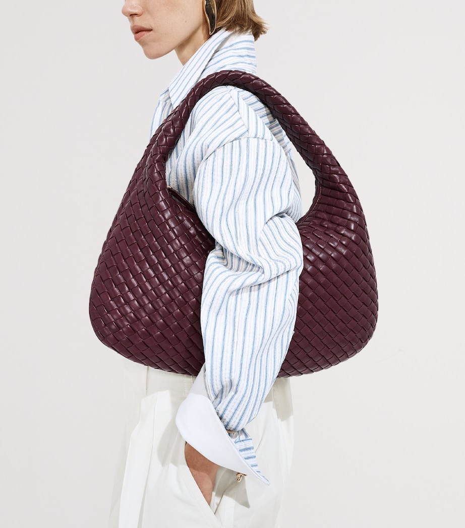 Bottega Veneta Womens Leather Veneta Shoulder Bag Image 2