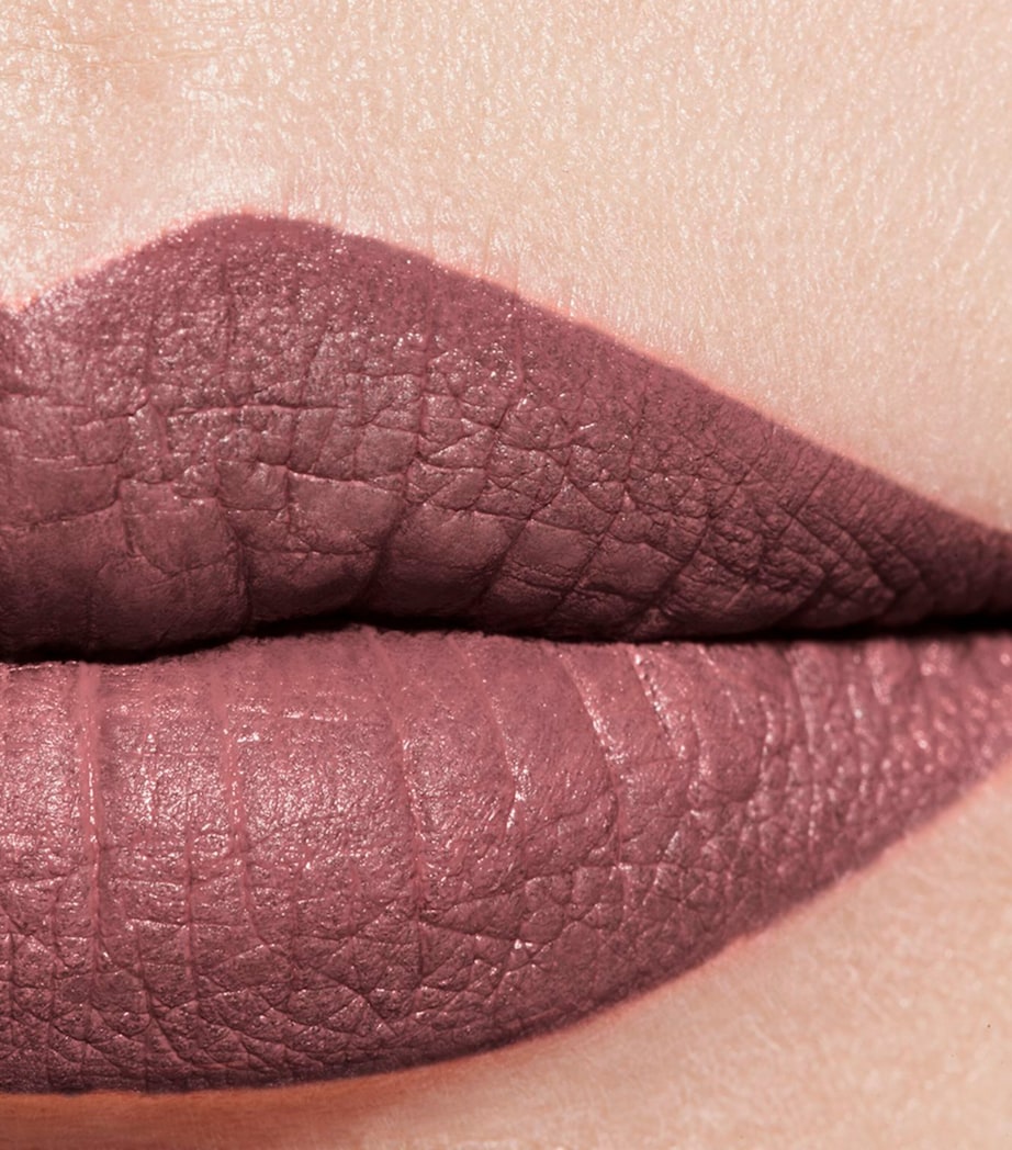 CHANEL ROUGE ALLURE VELVET LES PERLES Luminous Matte Lip Colour Lumineuse Image 3