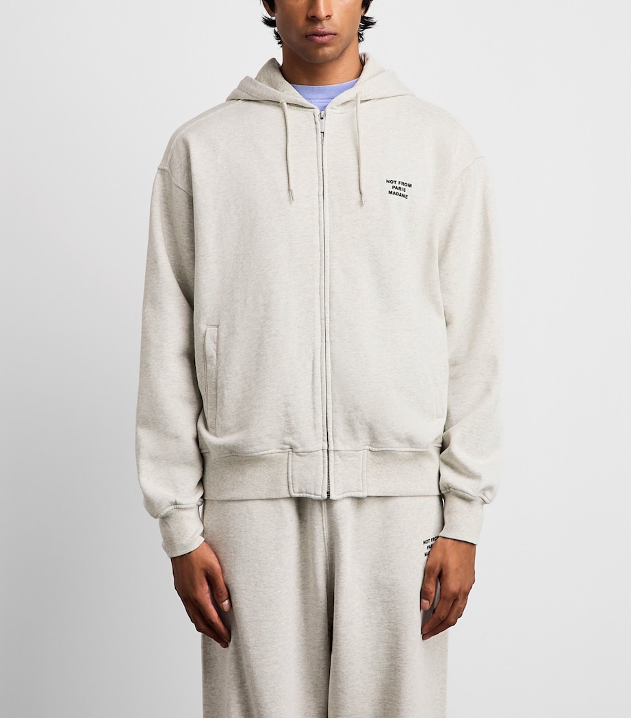 Drôle de Monsieur Mens DDM SLOGAN ZIP SWEATSHIRT . Grey Image 4