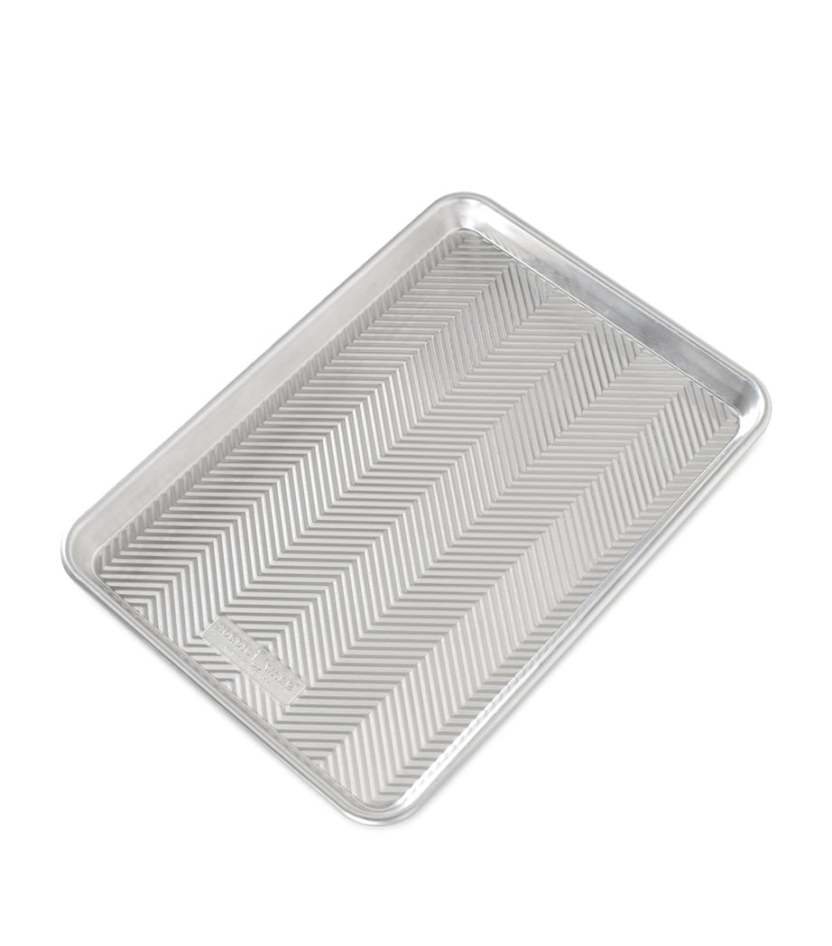 Aluminium Prism Jelly Roll Baking Sheet (40cm x 28cm) SILVER Image 1
