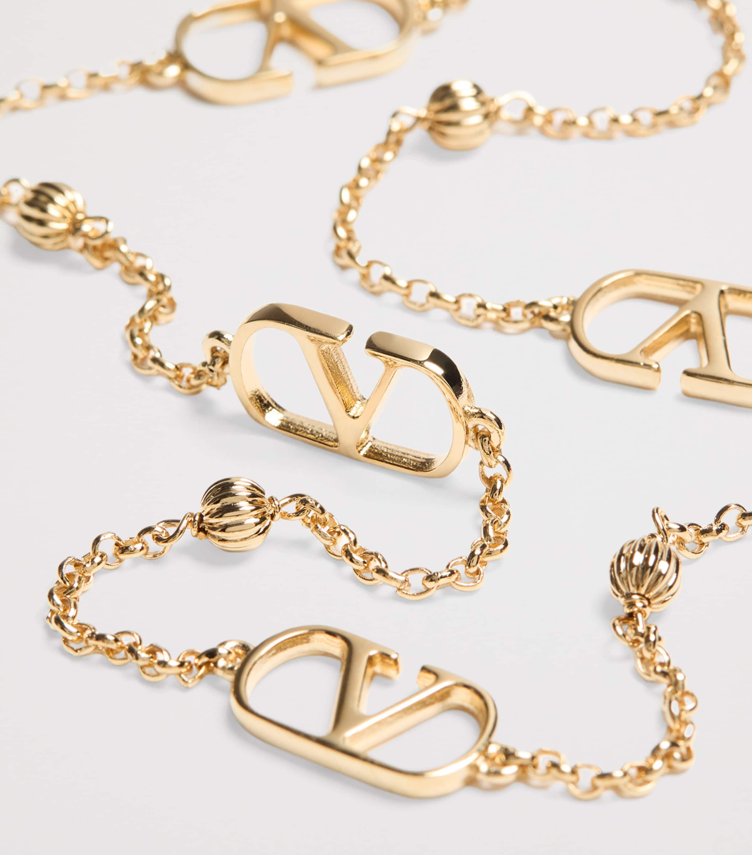 VLogo Signature Necklace L01 Image 4