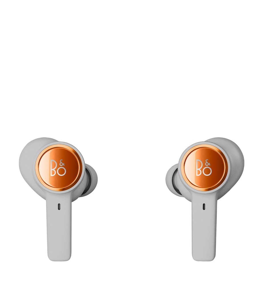 Beoplay Eleven Wireless Earbuds COPPER TONE Image 4