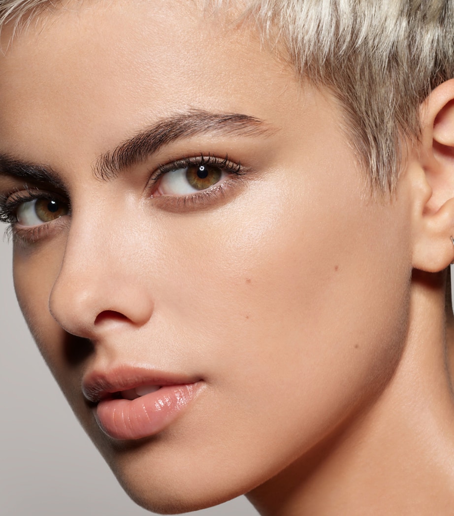 Skin Fetish: Sublime Perfection Foundation LIGHT MEDIUM 9 Image 3