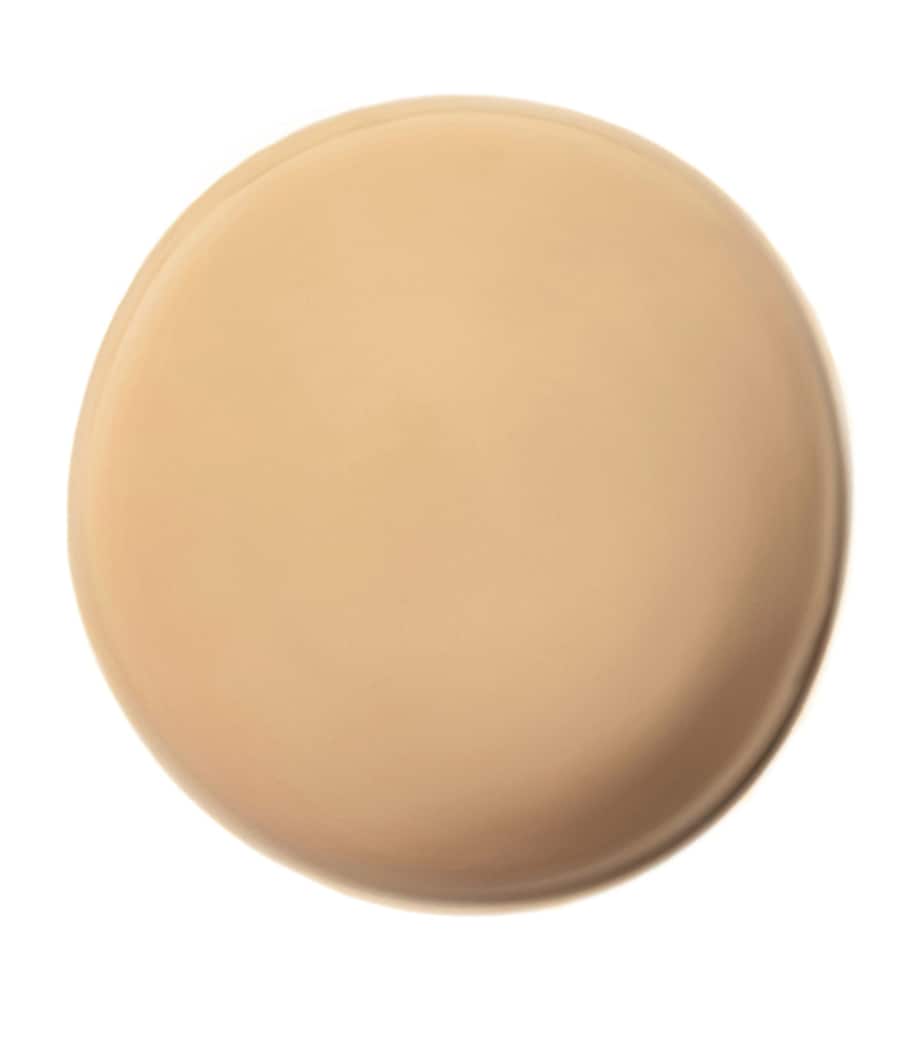 Luminous Foundation 250C Image 4