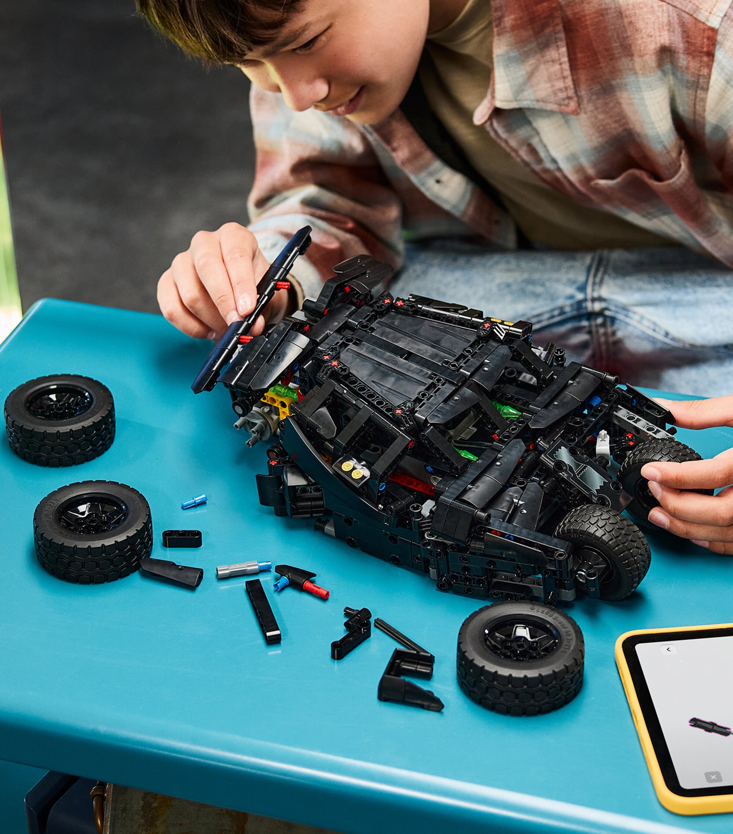 Lego Batmobile Tumbler 42239 Image 3