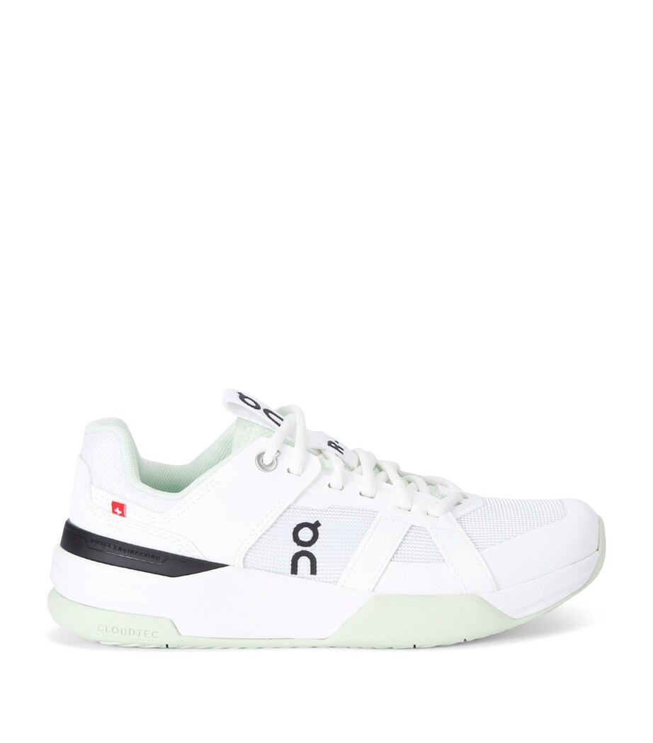 On THE ROGER Clubhouse Pro Youth Trainers White Image 1