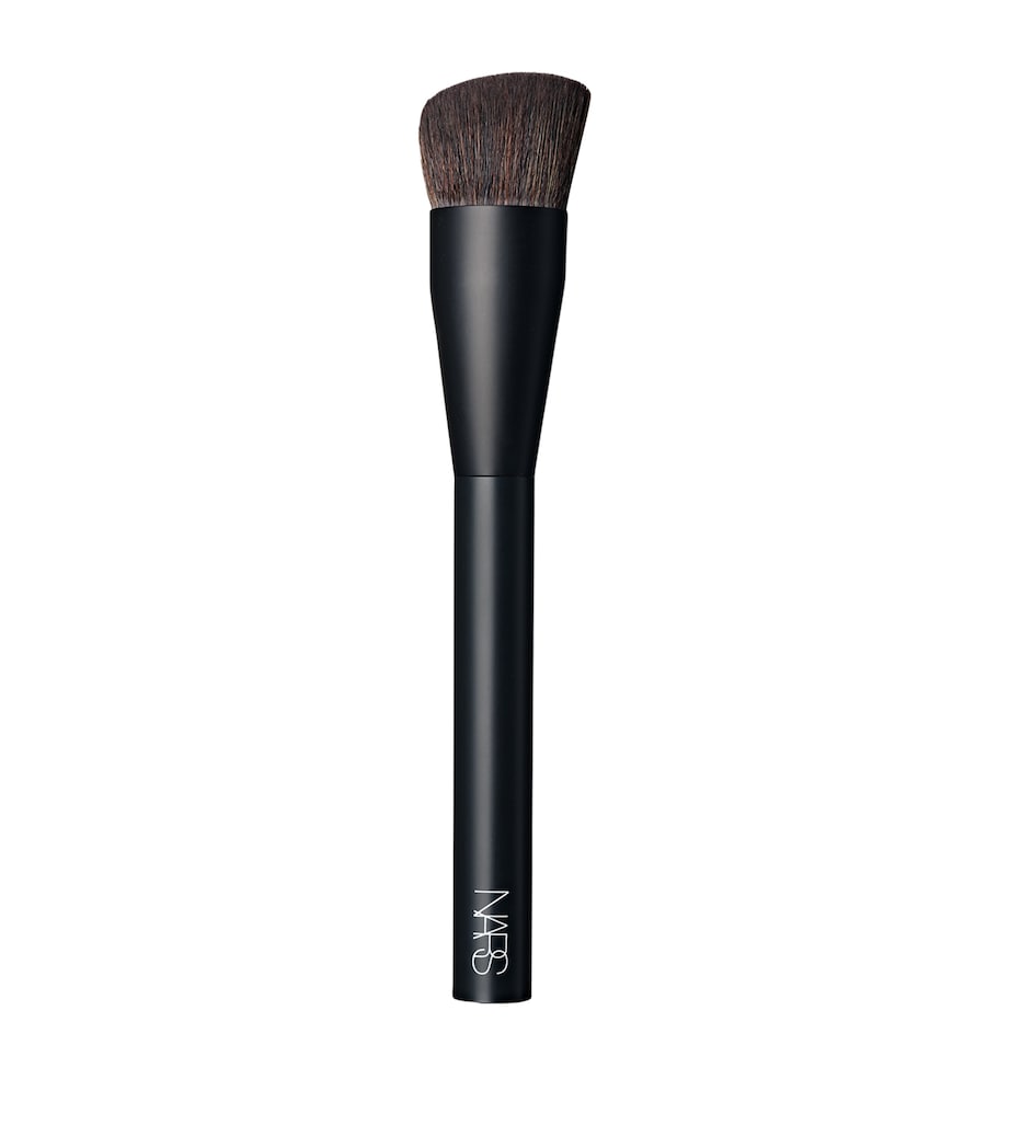 NARS #17 Cream Cheek Brush Image 1