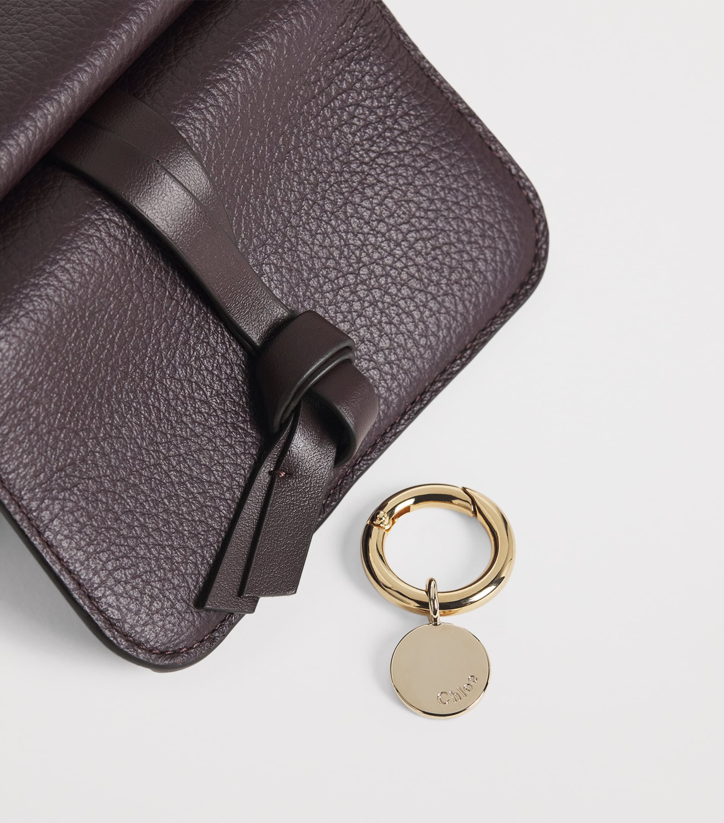 Chloé Small Leather Alphabet Trifold Wallet Perfect Plum Image 4