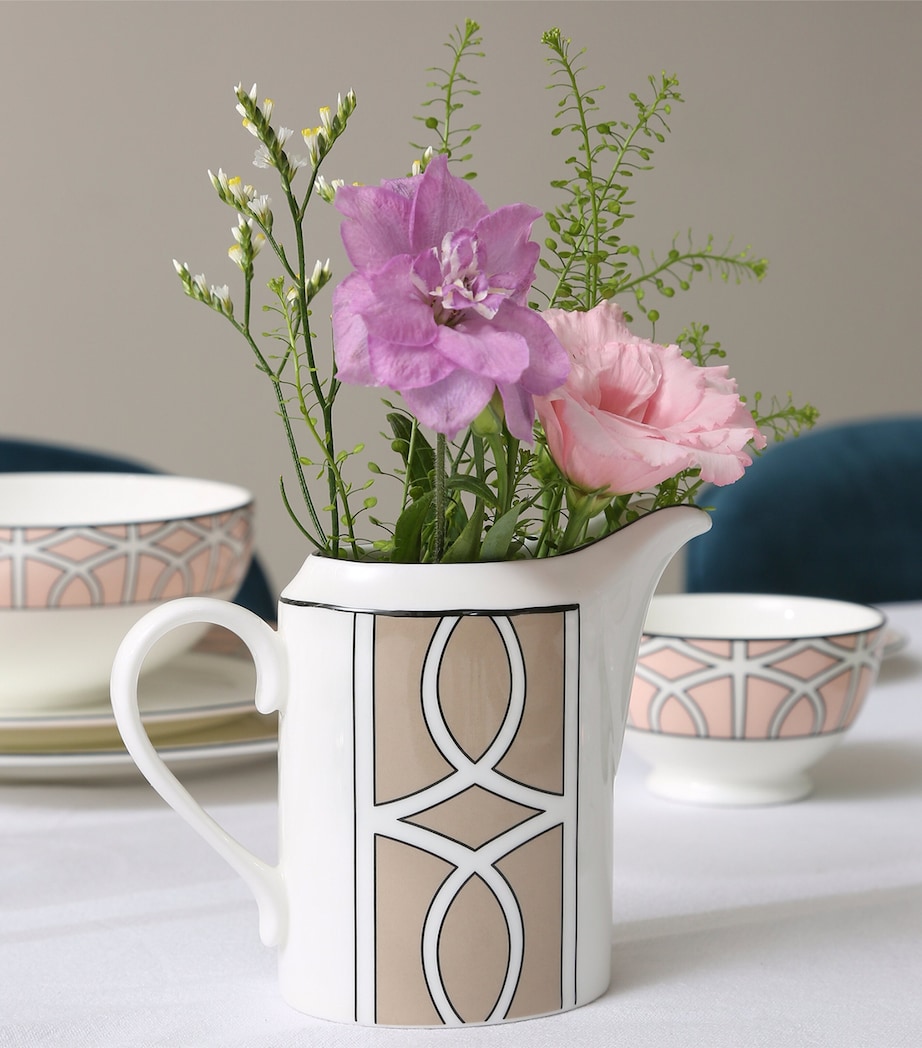 Loop Milk Jug TRUFFLE Image 3