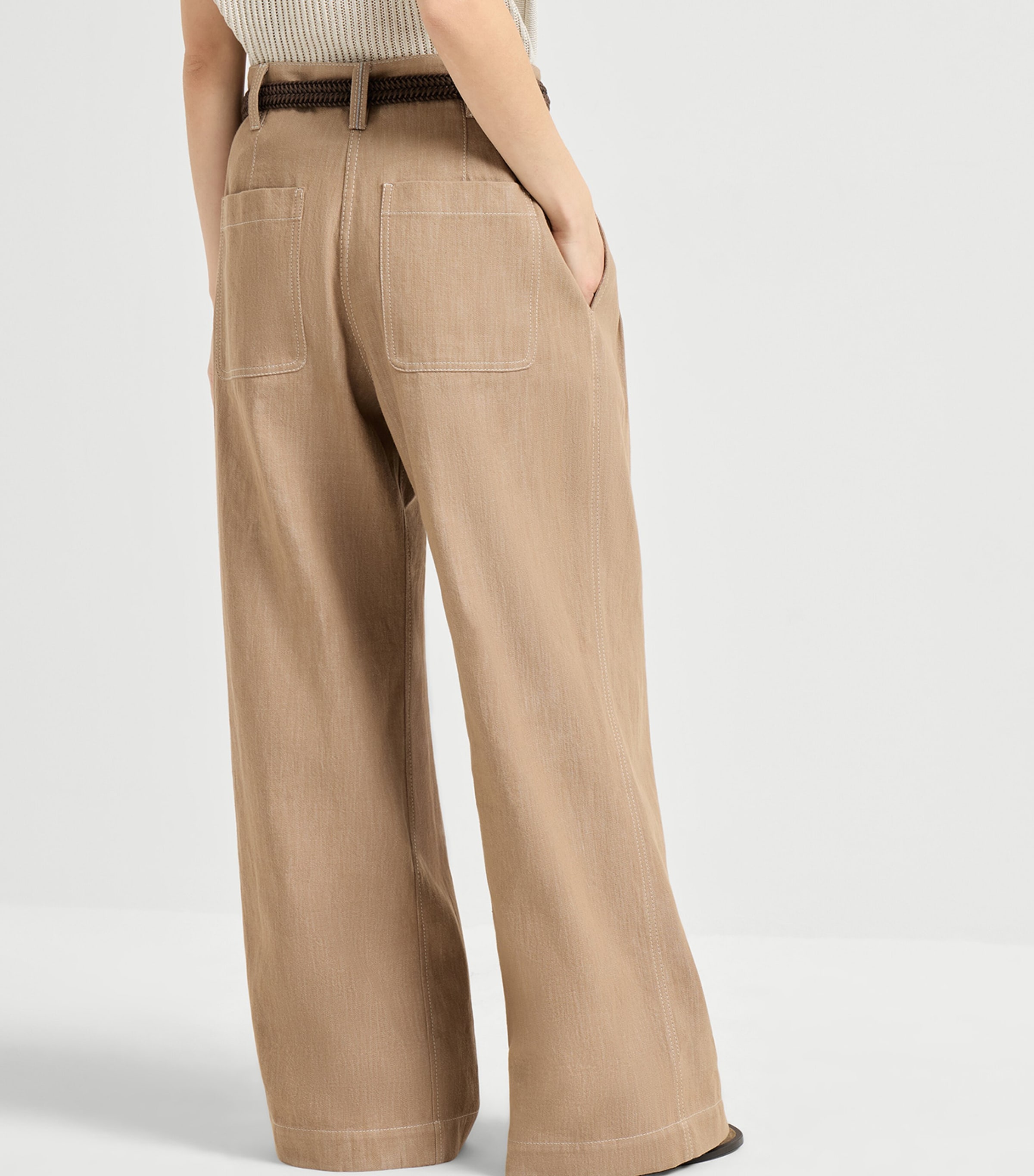 Pleated Wide-Leg Jeans C005 Image 5