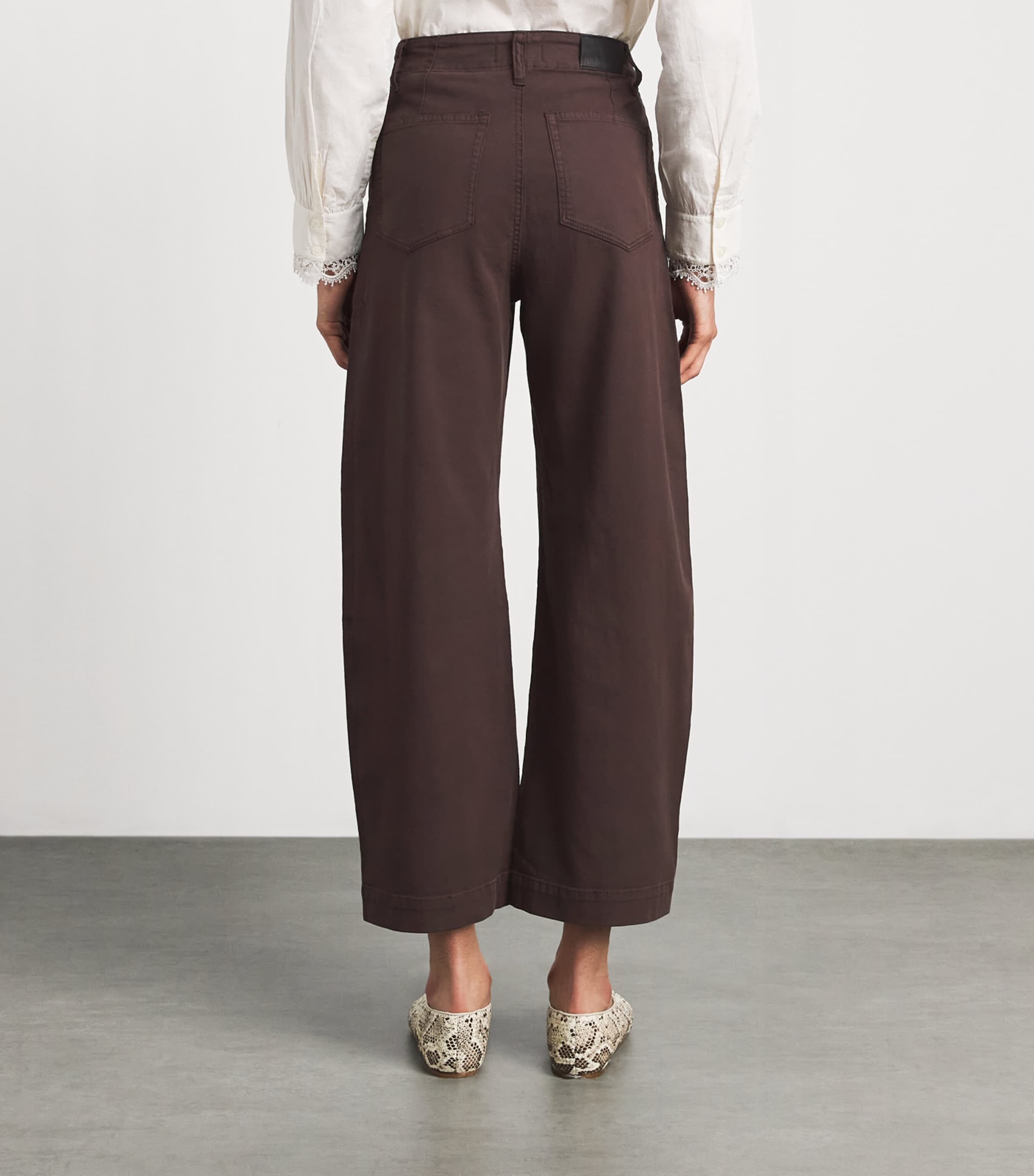 PAIGE Womens Arellia High-Rise Barrel Jeans Rich Chocolate Image 5