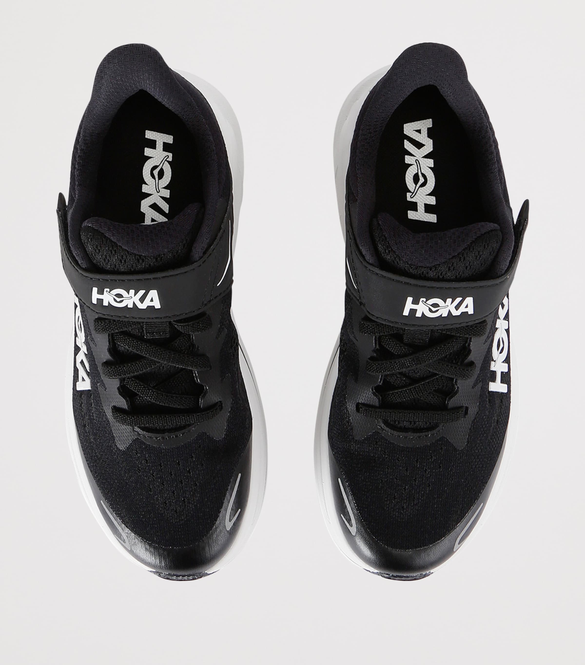 Clifton 10 Trainers BLK/WHITE Image 4