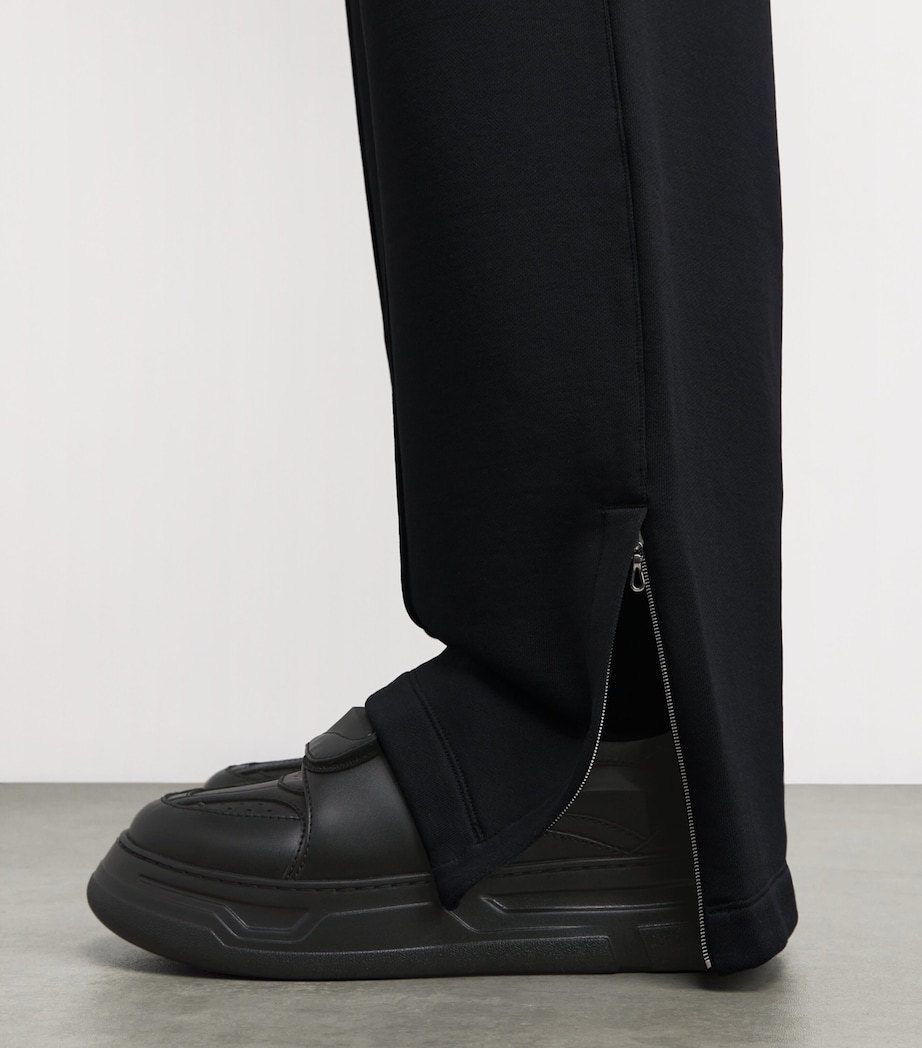 Chunky Low-Top Sneakers UC001 Image 2