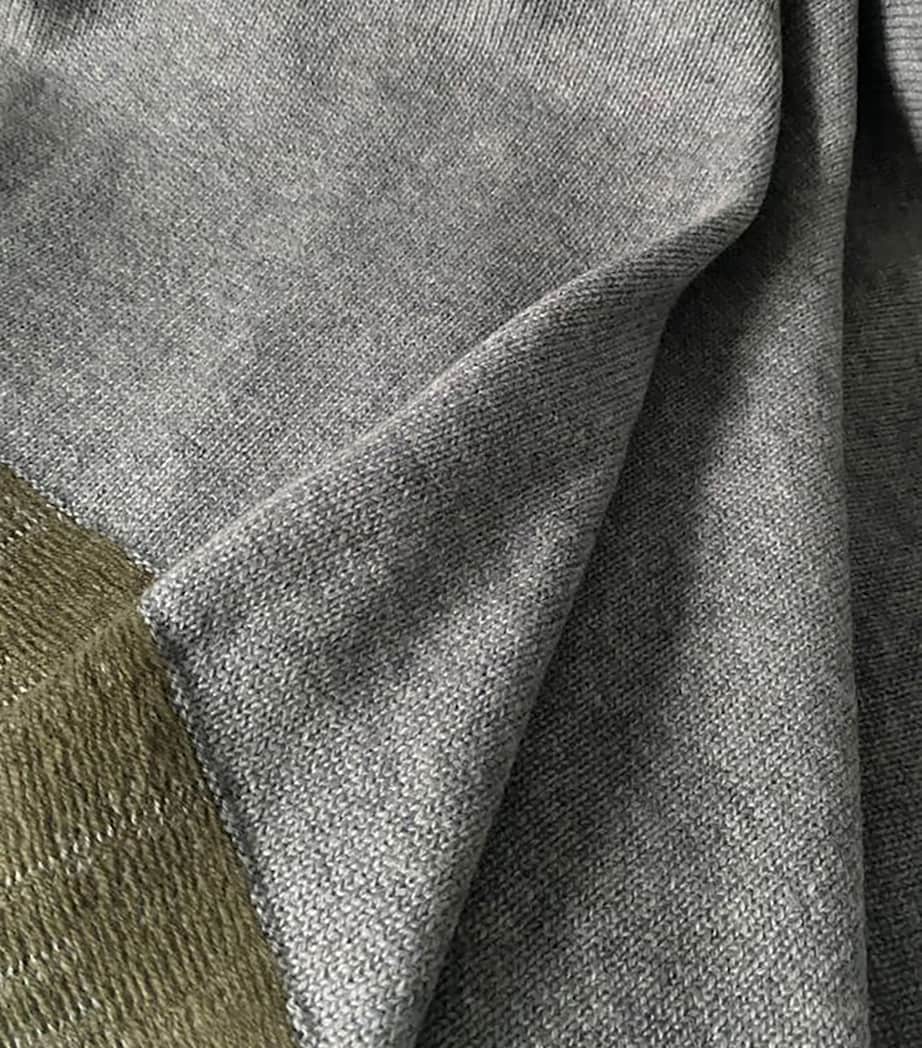 Cashmere Andro Throw (180cm x 110cm) SOFT GREY & MOSS Image 3