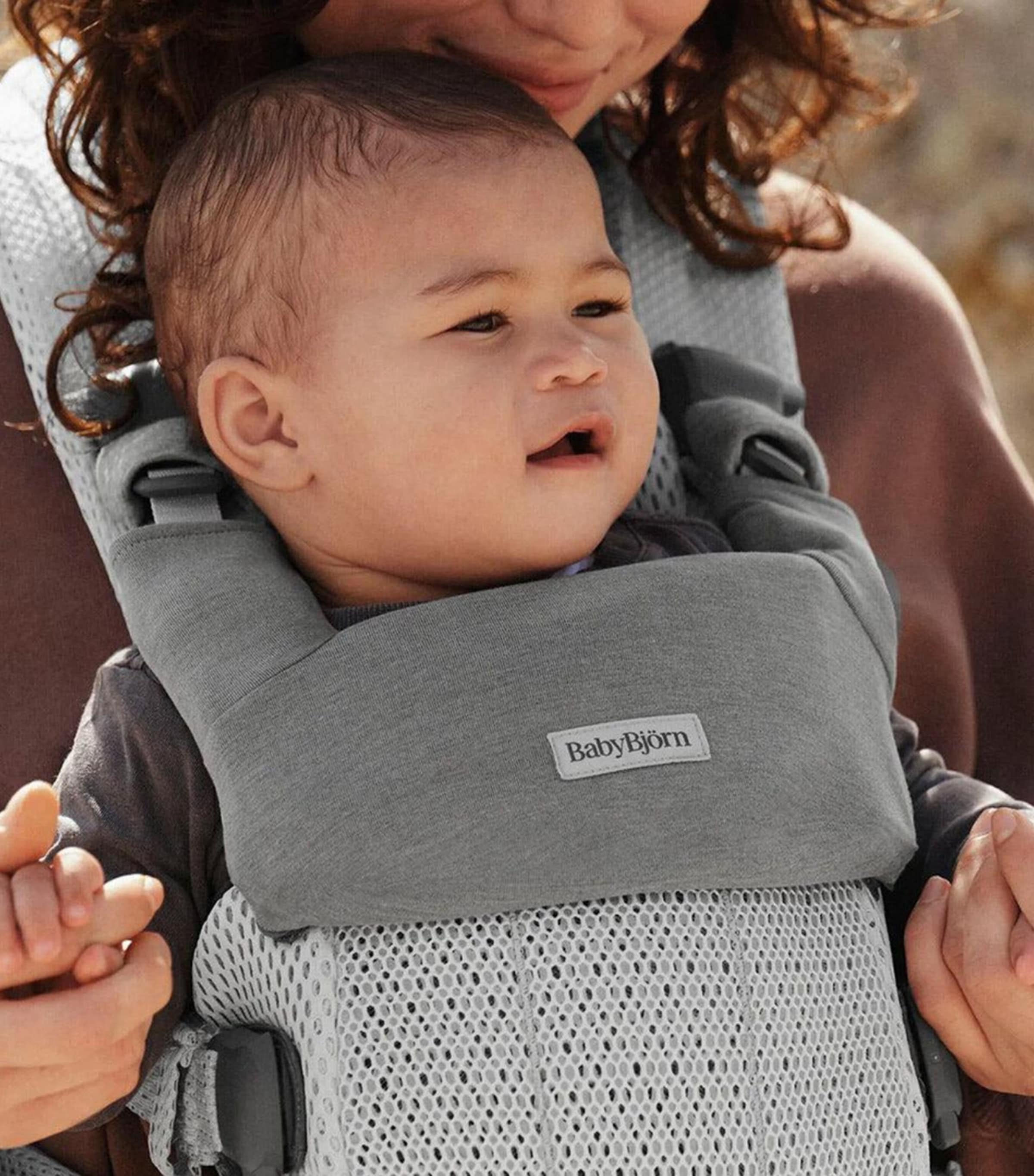 BabyBjörn Harmony Baby Carrier Bib Light Grey Image 2