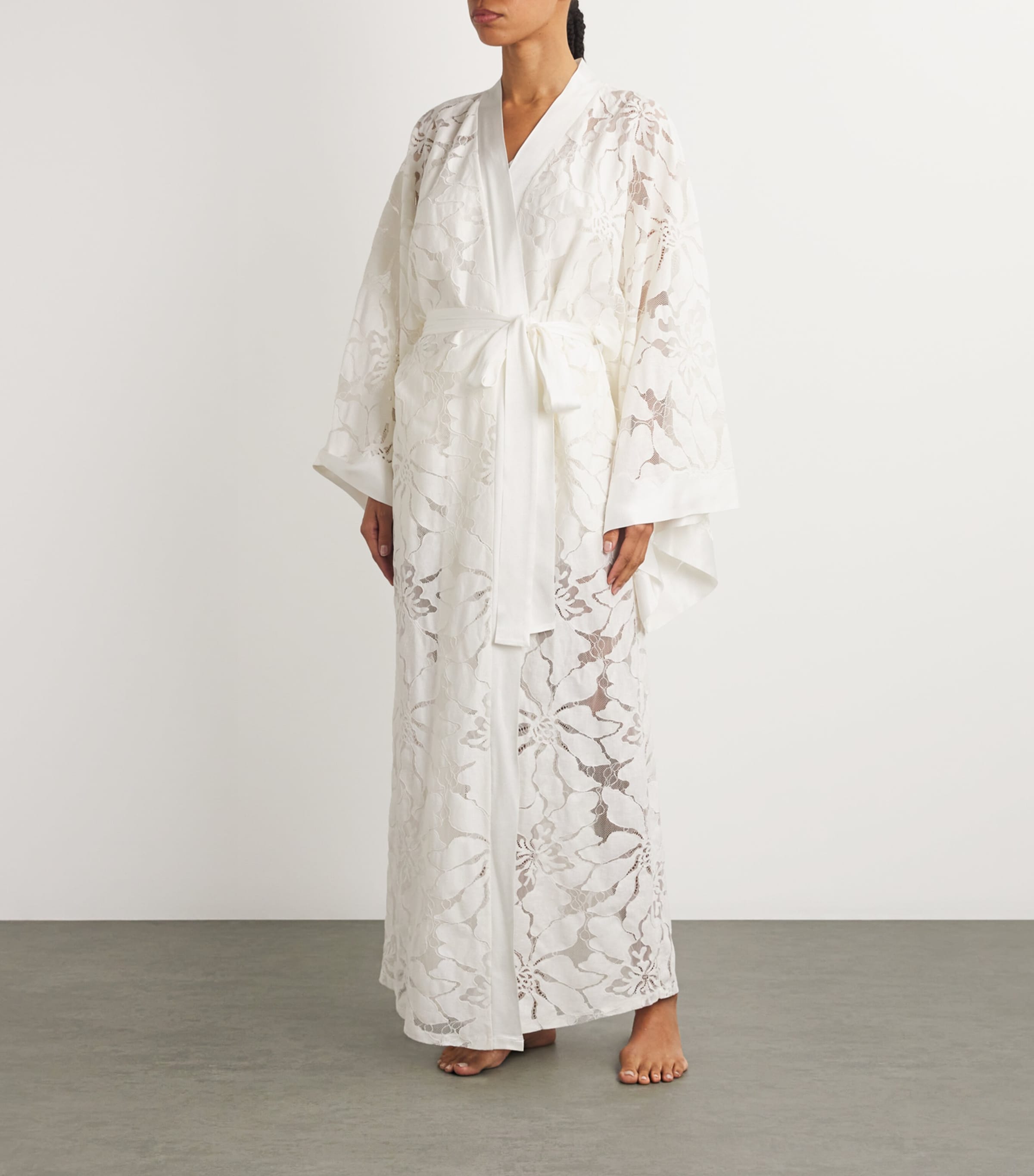 Bocan Womens Floral Bellis Robe Off White Image 2