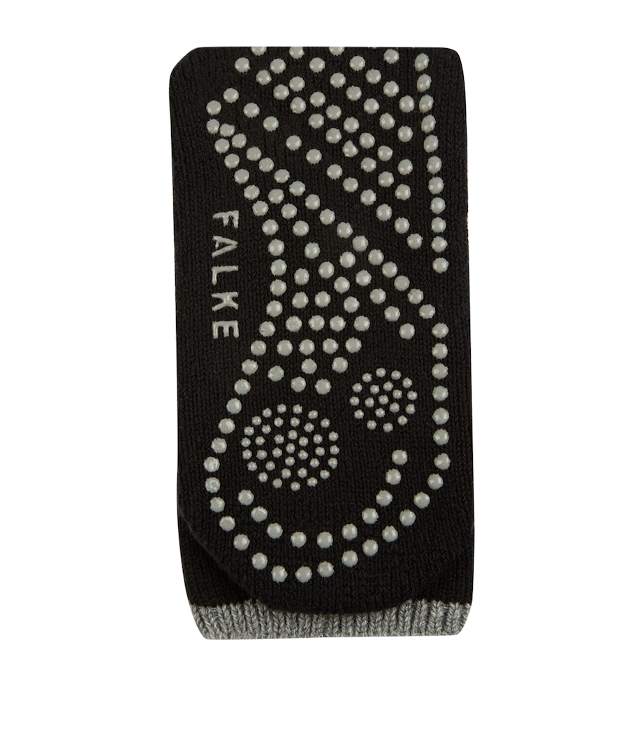 Cuddle Pad Socks 3009 BLACK Image 1