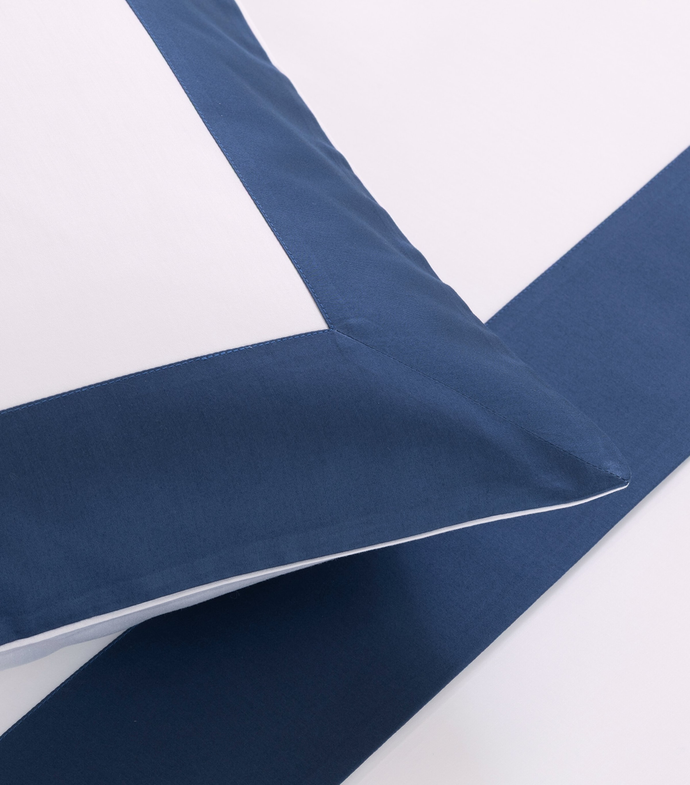 Frette Cotton Bold Sheet Set Milk/indigo B Image 5