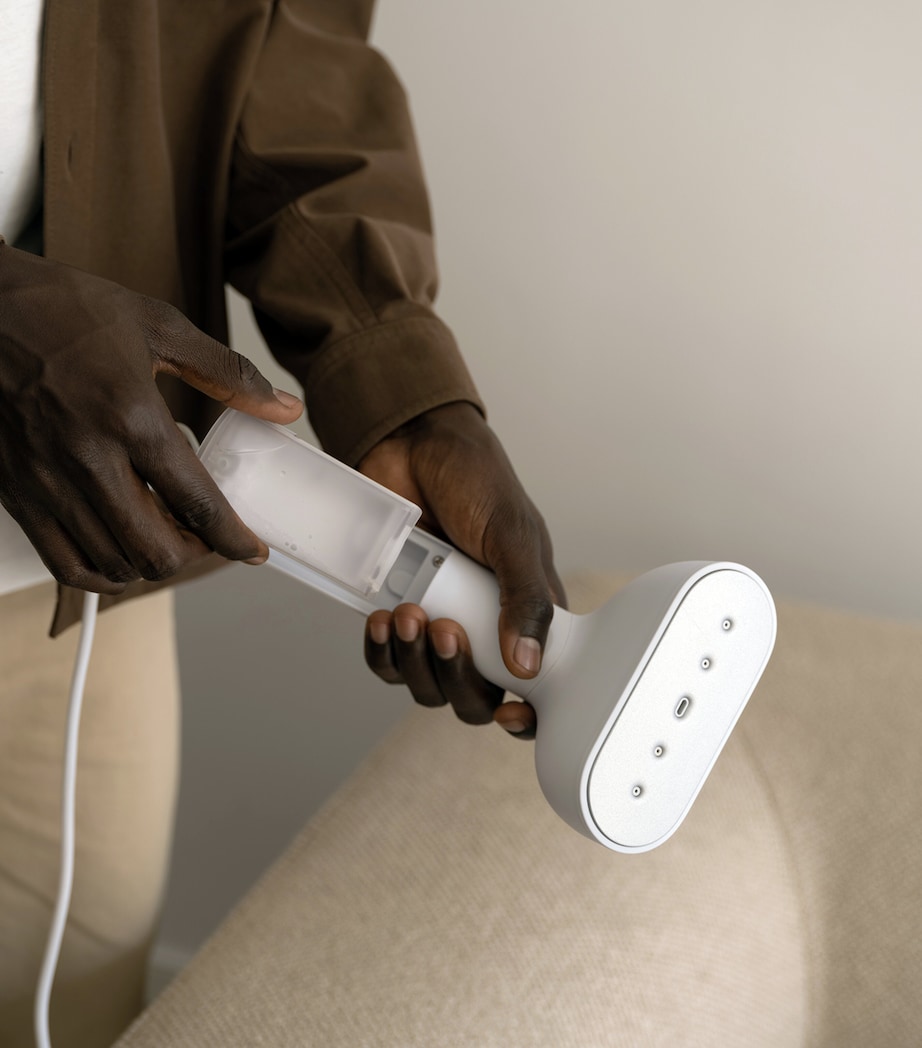 Cirrus x Handheld Steamer COTTON Image 6