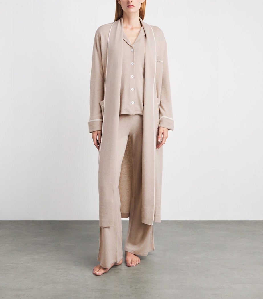 arch 4 Womens Kid Cashmere Whitehall Place Robe Feather Image 2