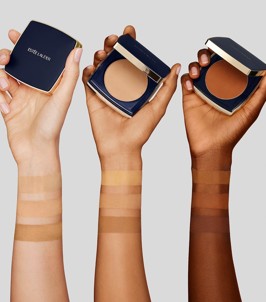 Double Wear Stay-In-Place Matte Powder Foundation SPF 10 1N2 ECRU Image 3