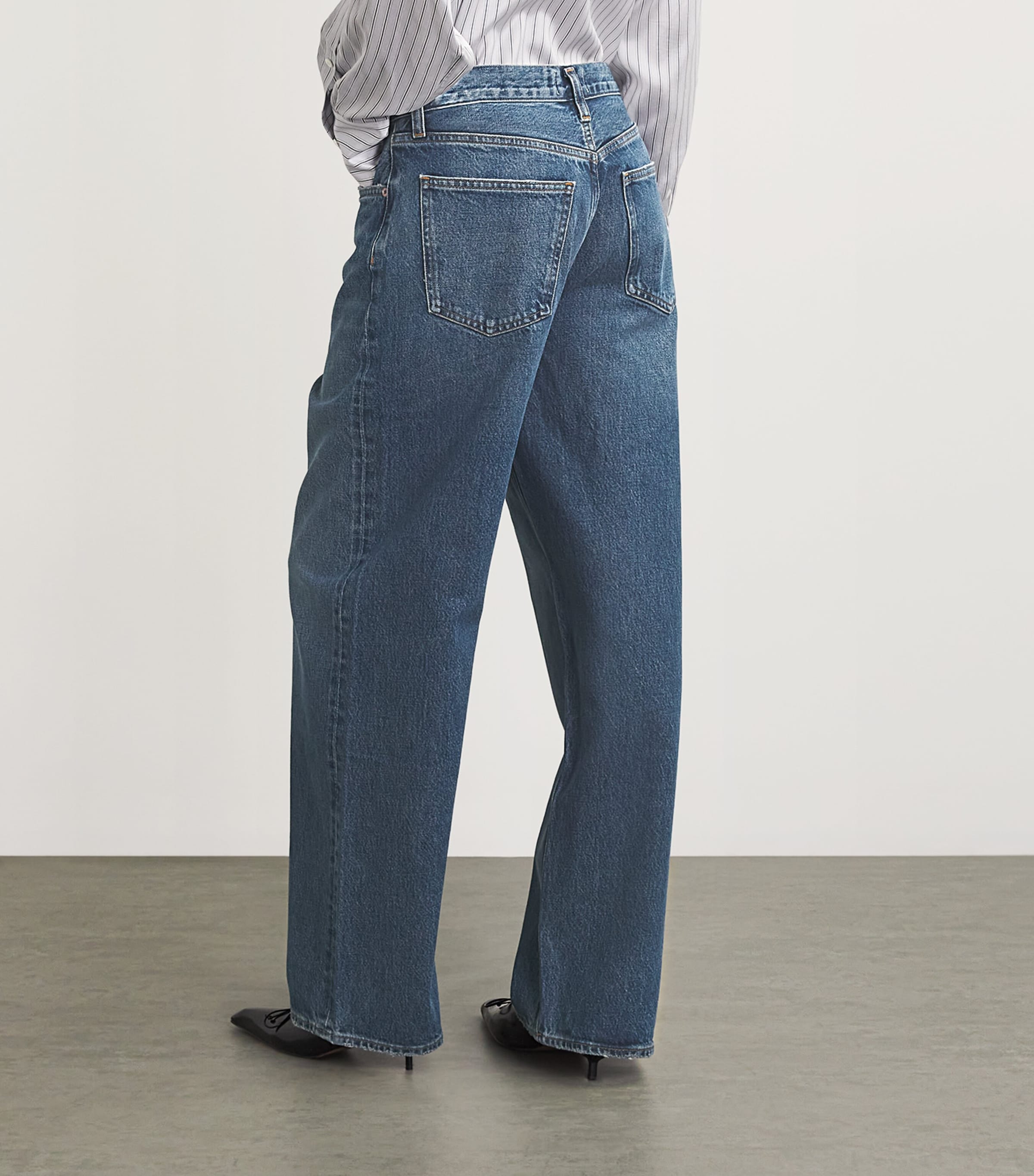The Low-Slung Baggy Jeans ESSENCE (DK IND) Image 4