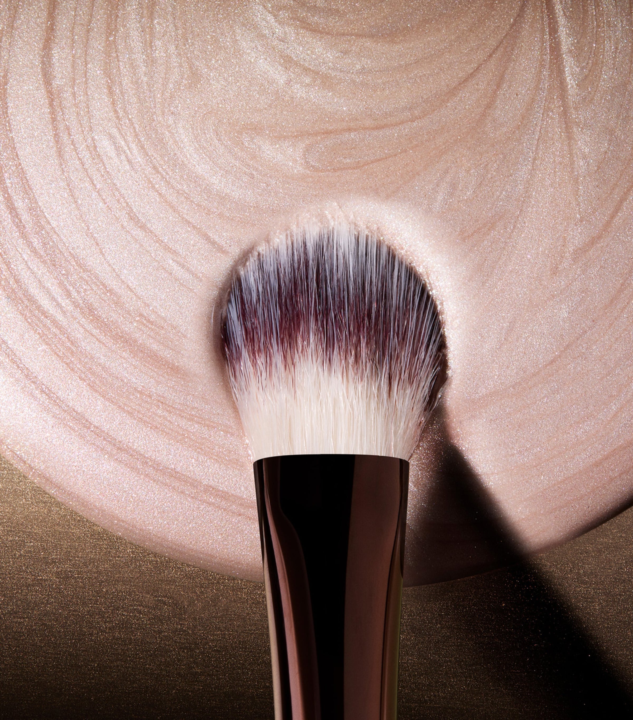 Hourglass Unreal Liquid Highlighter Dream Image 6