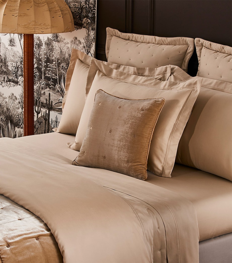 Yves Delorme Triomphe Dune King Duvet Cover (240cm x 220cm) Dune Image 3