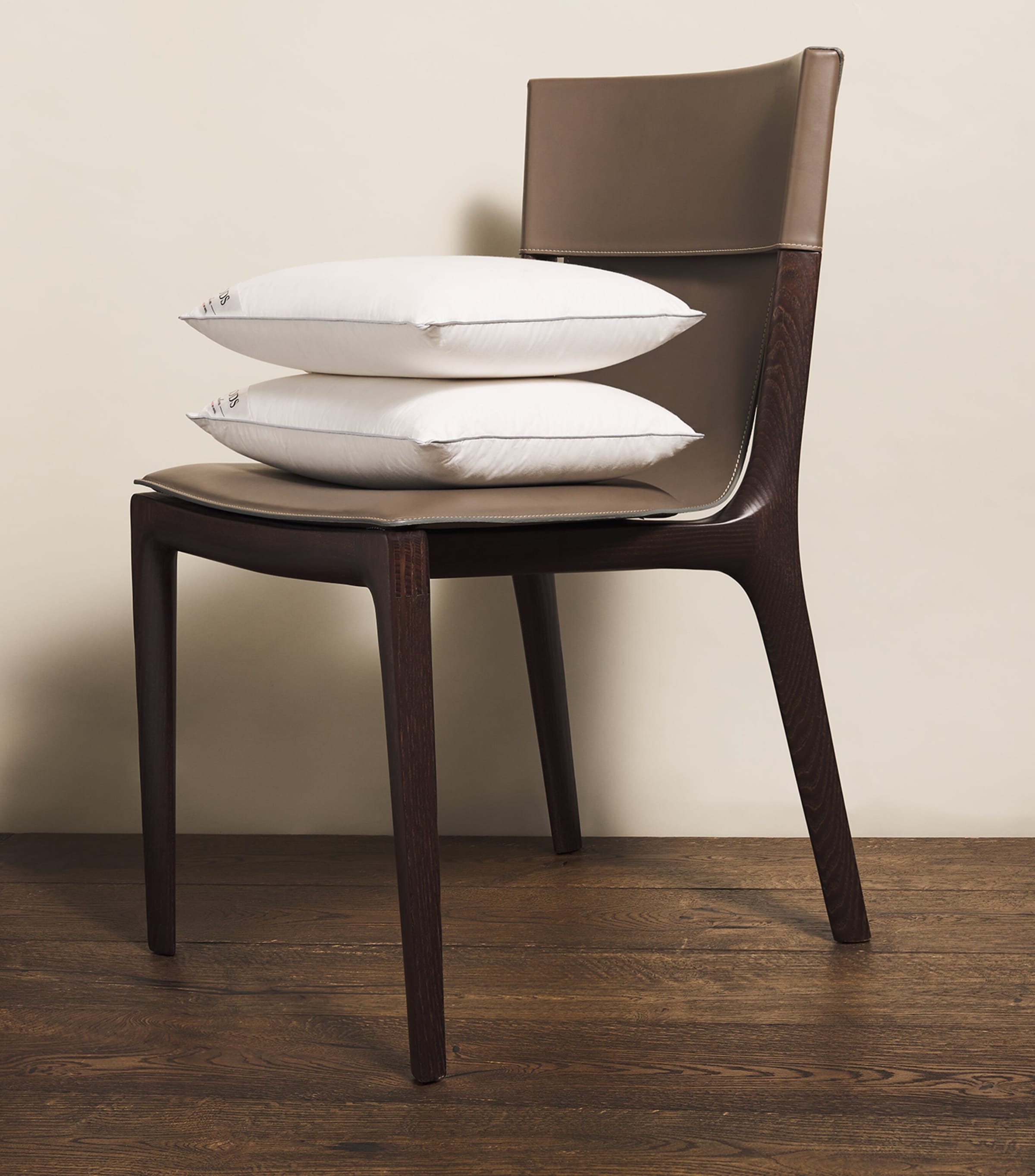 Down Travel Pillow with Cover (30cm x 40cm) WHITE Image 2