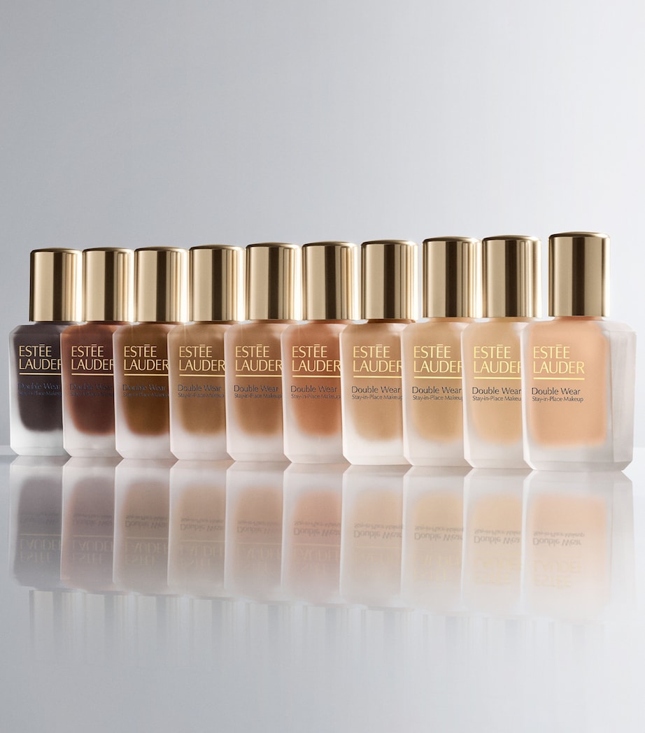 Estée Lauder Double Wear Longwear Matte Foundation SPF 10 Image 4