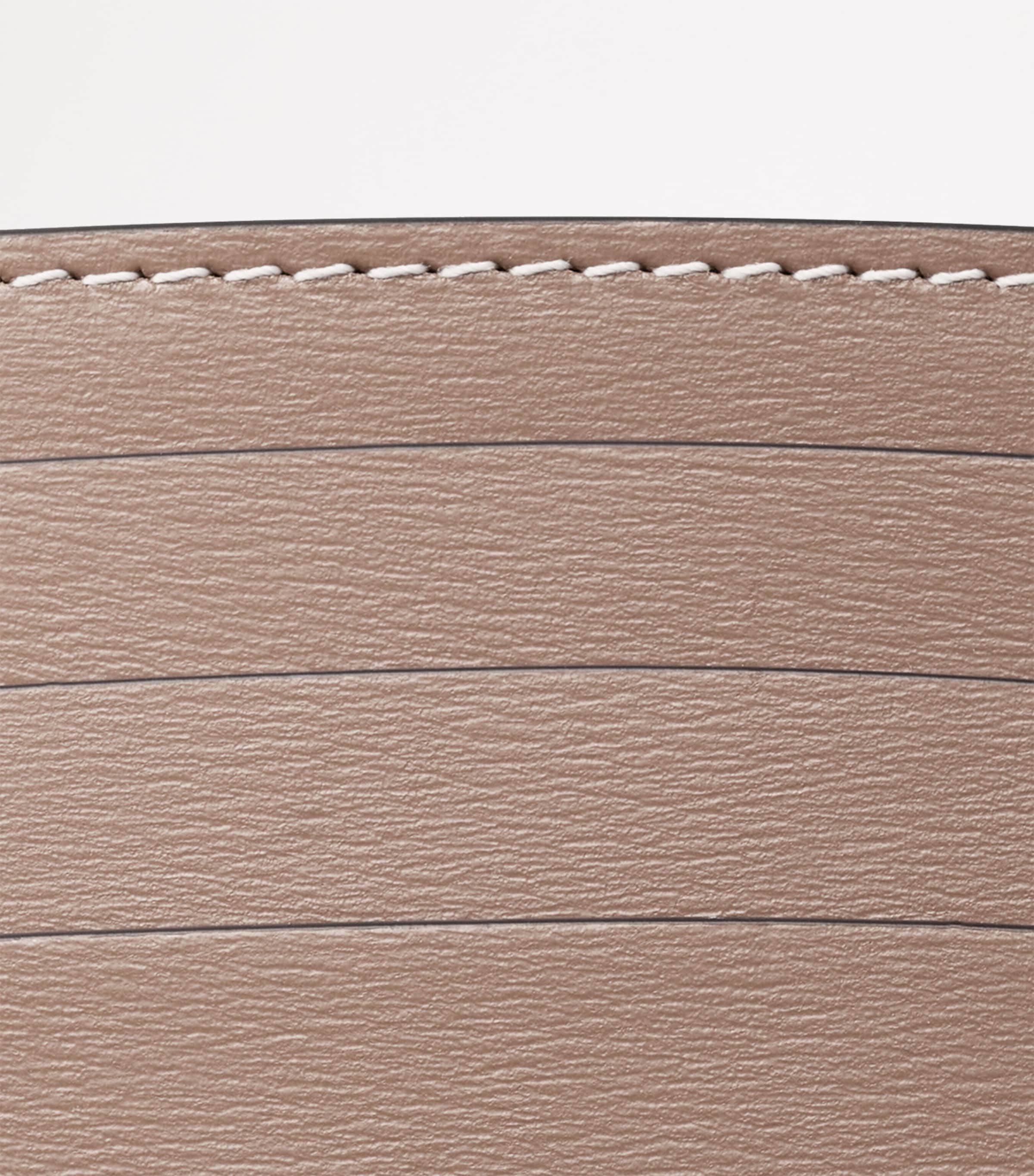 Panthère C de Cartier Card Holder BEIGE Image 5