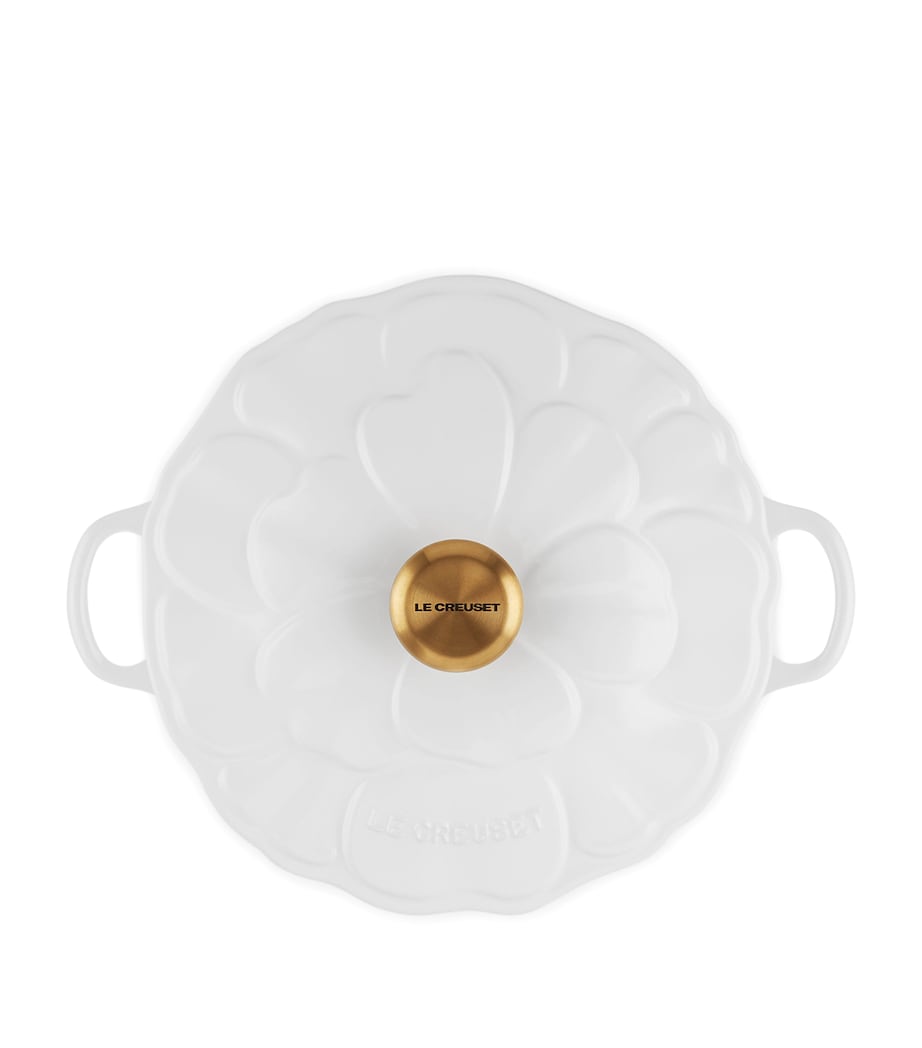 Shallow Petal Casserole Dish (29cm) WHITE Image 2