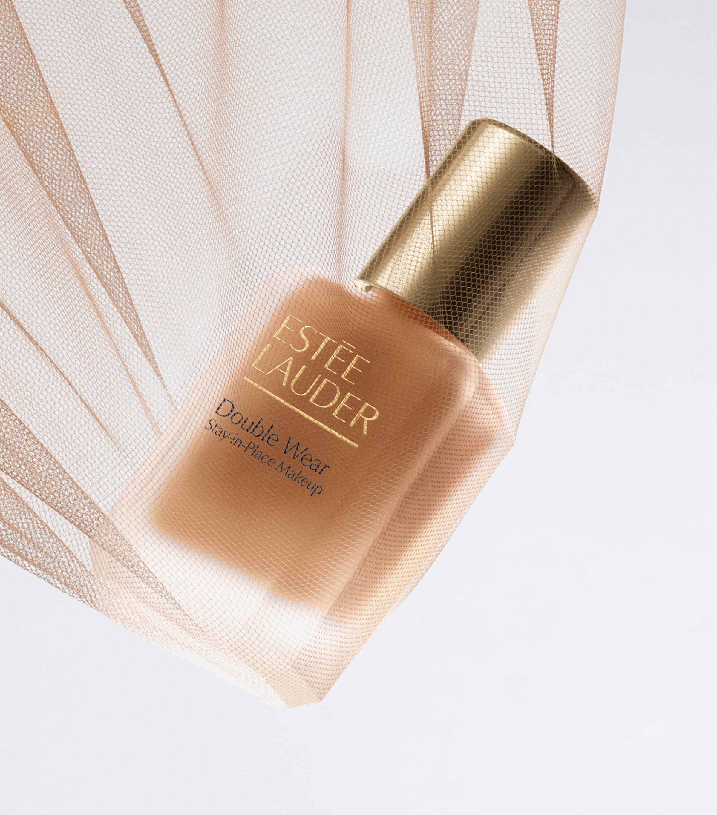 Double Wear Longwear Matte Foundation SPF 10 8N1 ESPRESSO Image 5