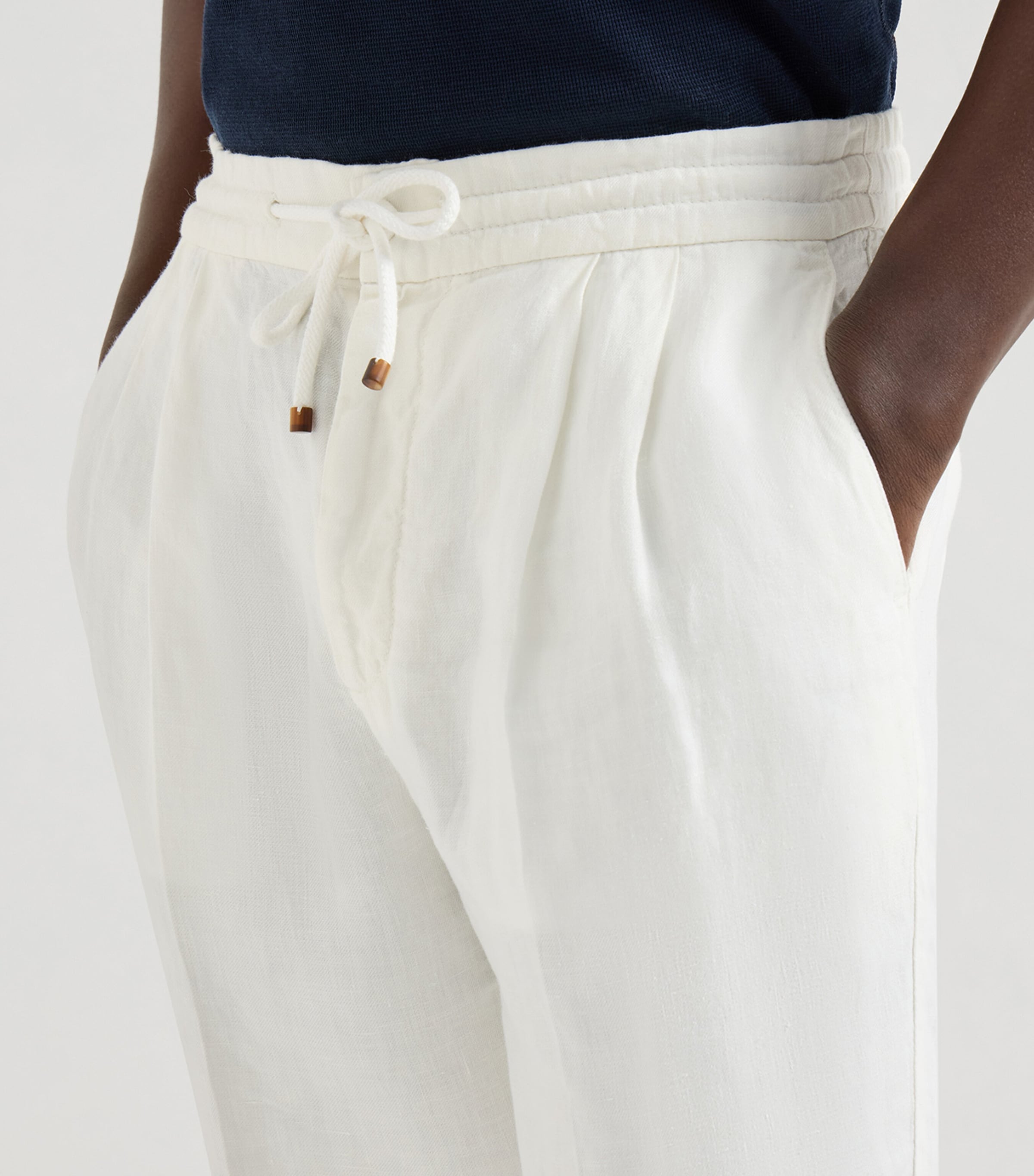 Brunello Cucinelli Mens Linen Gabardine Drawstring Trousers Image 6