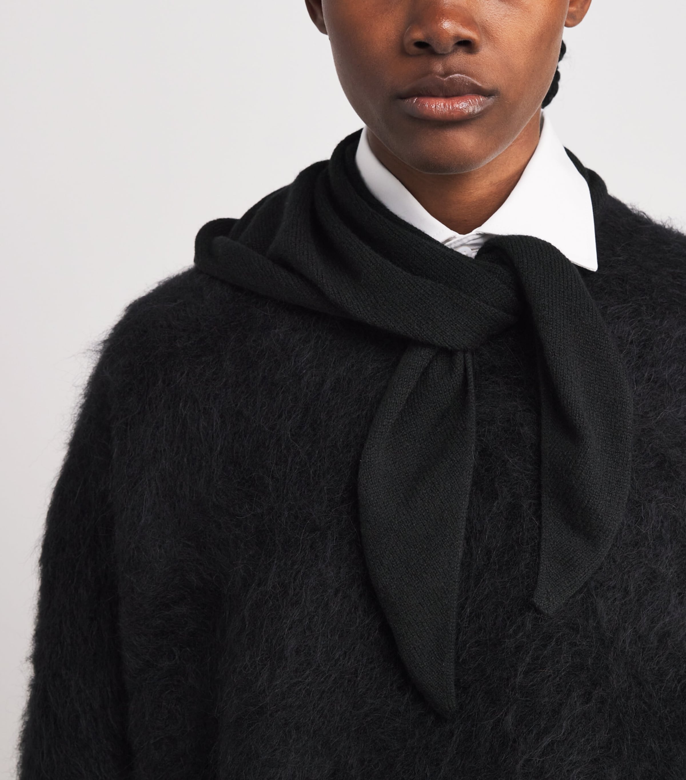 Cashmere Reel Bandana SA7210 BLACK Image 2