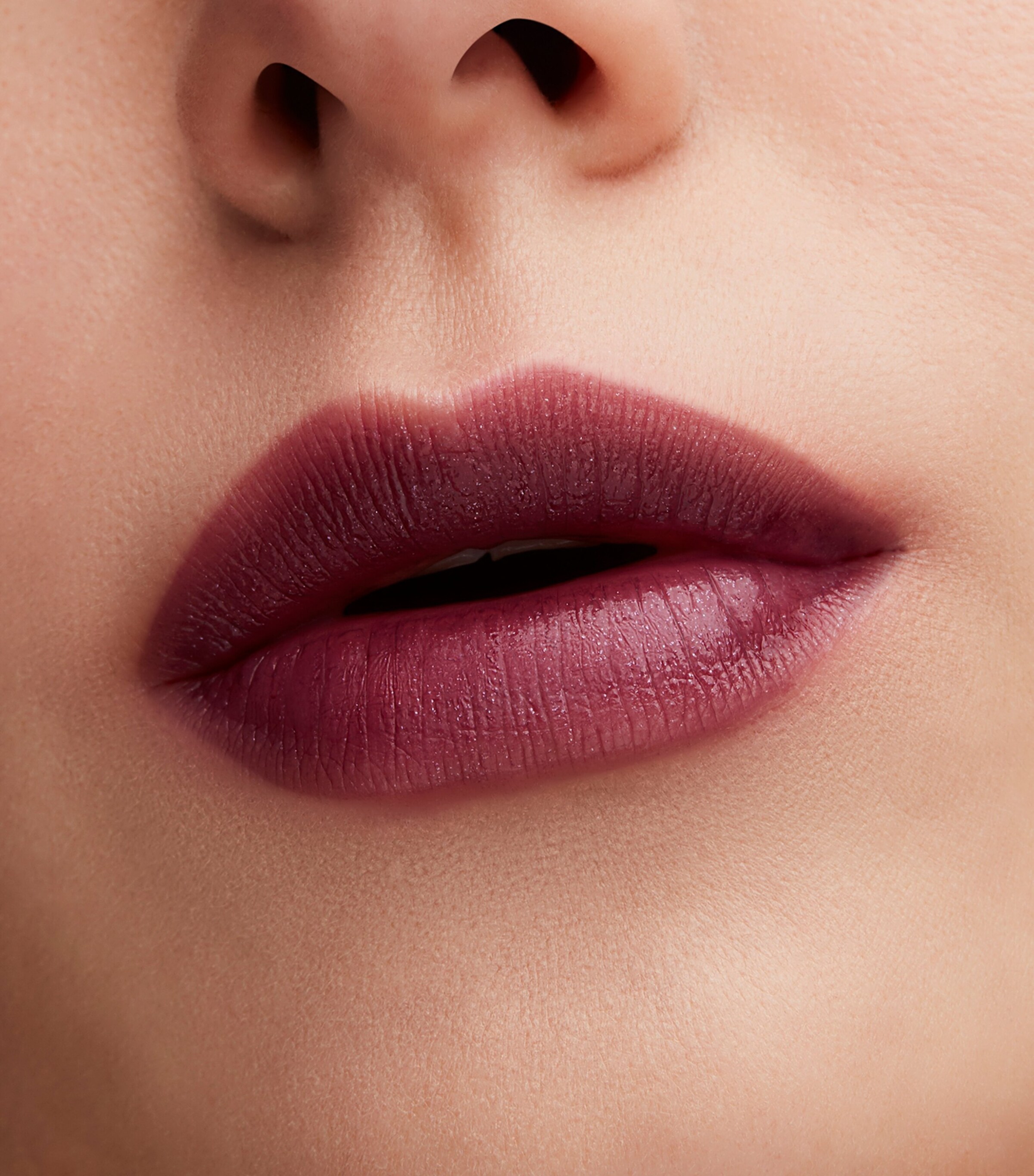 MAC Lustreglass Sheer-Shine Lipstick Succumb To Plum Image 4