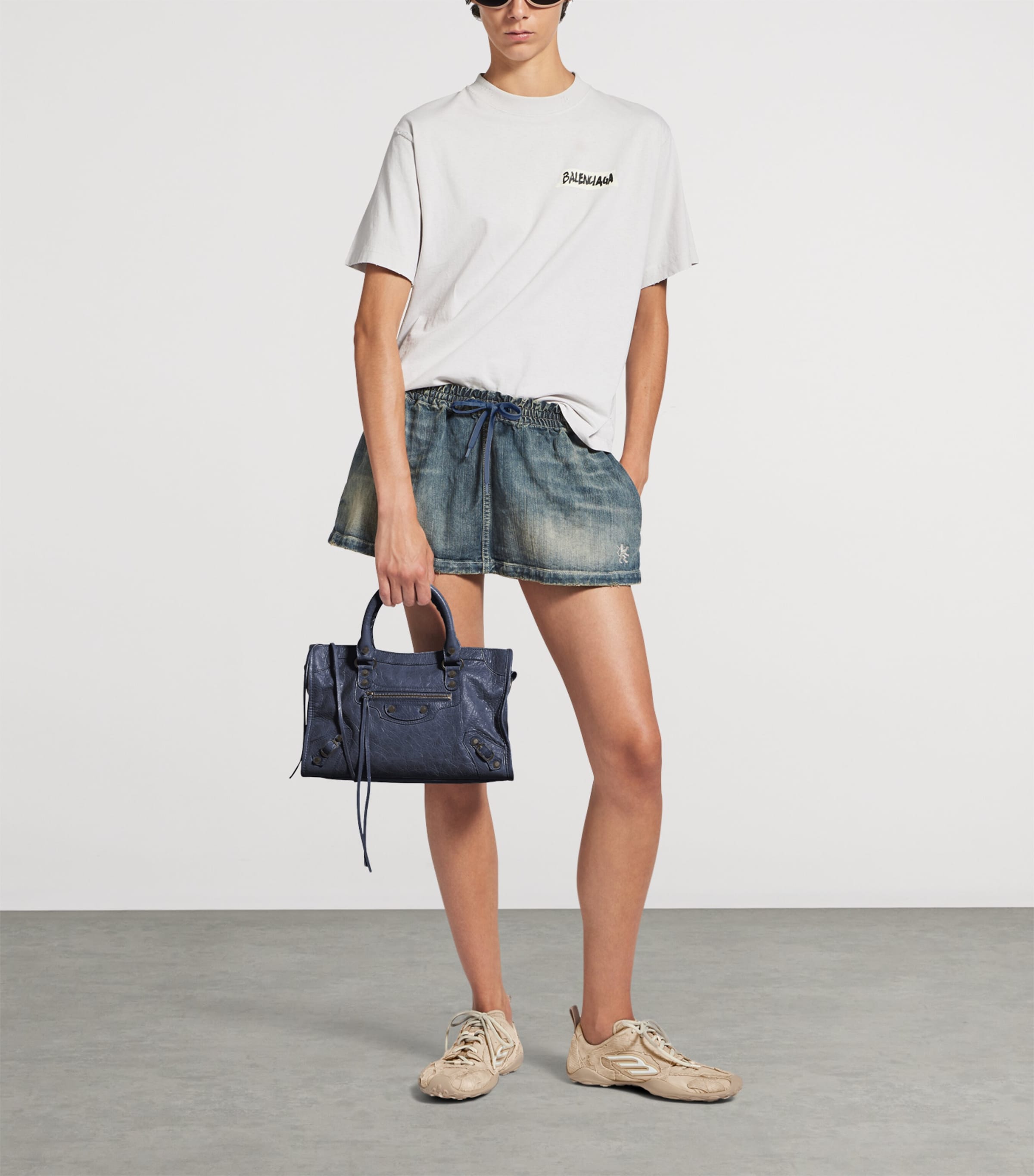 Small Lambskin Le City Top-Handle Bag 4649 Image 6