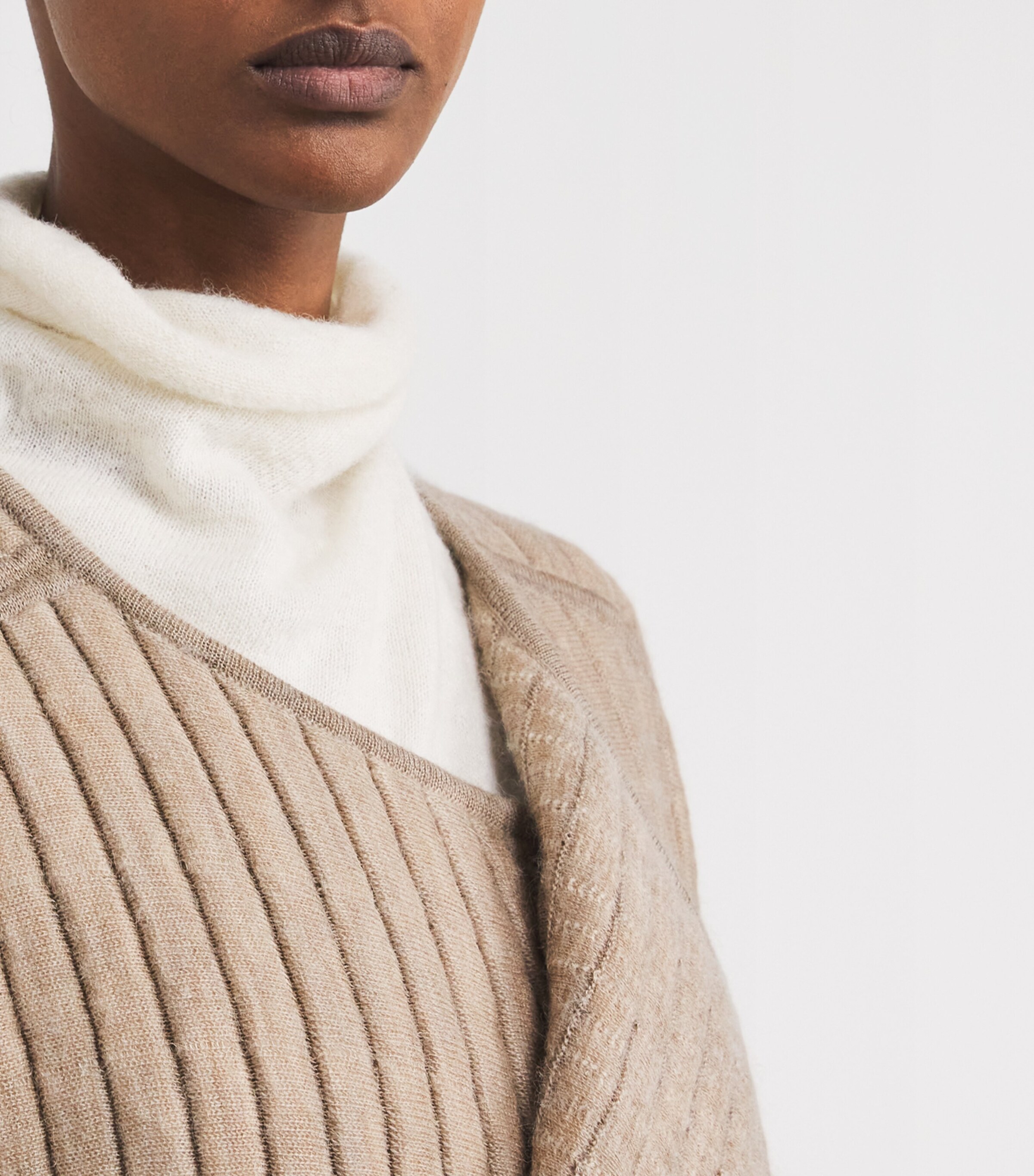 Alpaca-Silk-Blend Tami Overcoat O05 OAK Image 6