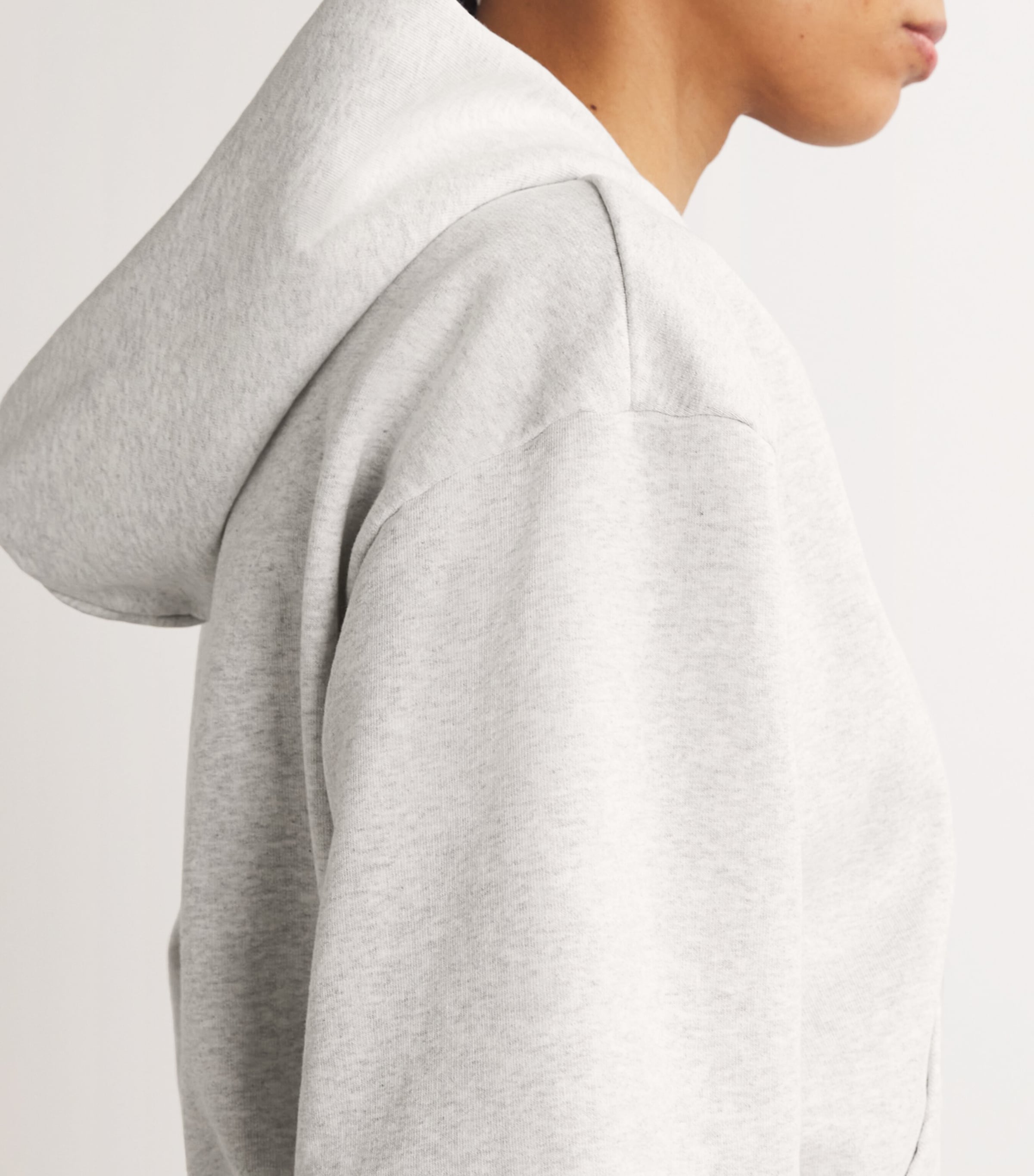 Sporty & Rich Womens Cotton Cropped Wellness Hoodie Heather Gray Navy Image 6