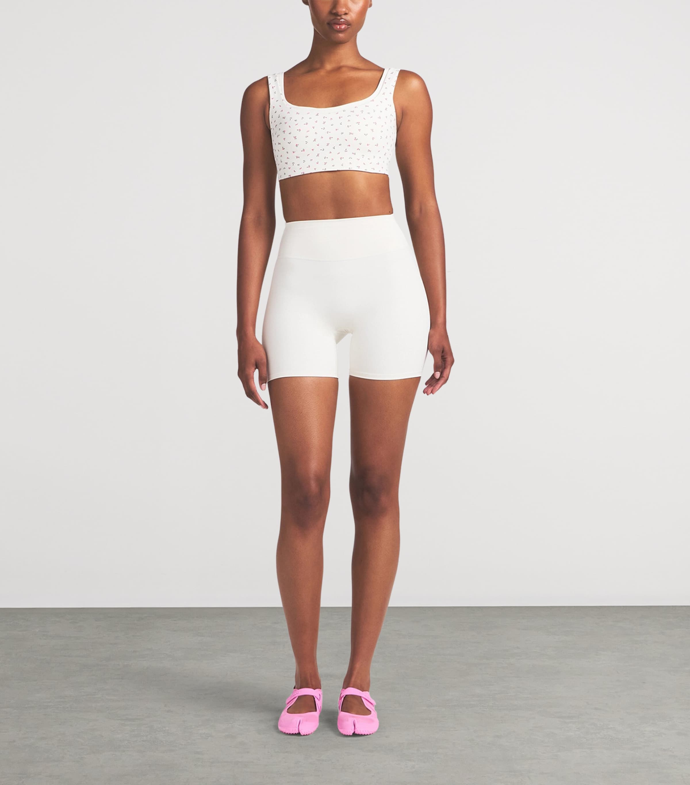 NikeSKIMS Womens NikeSKIMS Bike Shorts Ivory Image 2