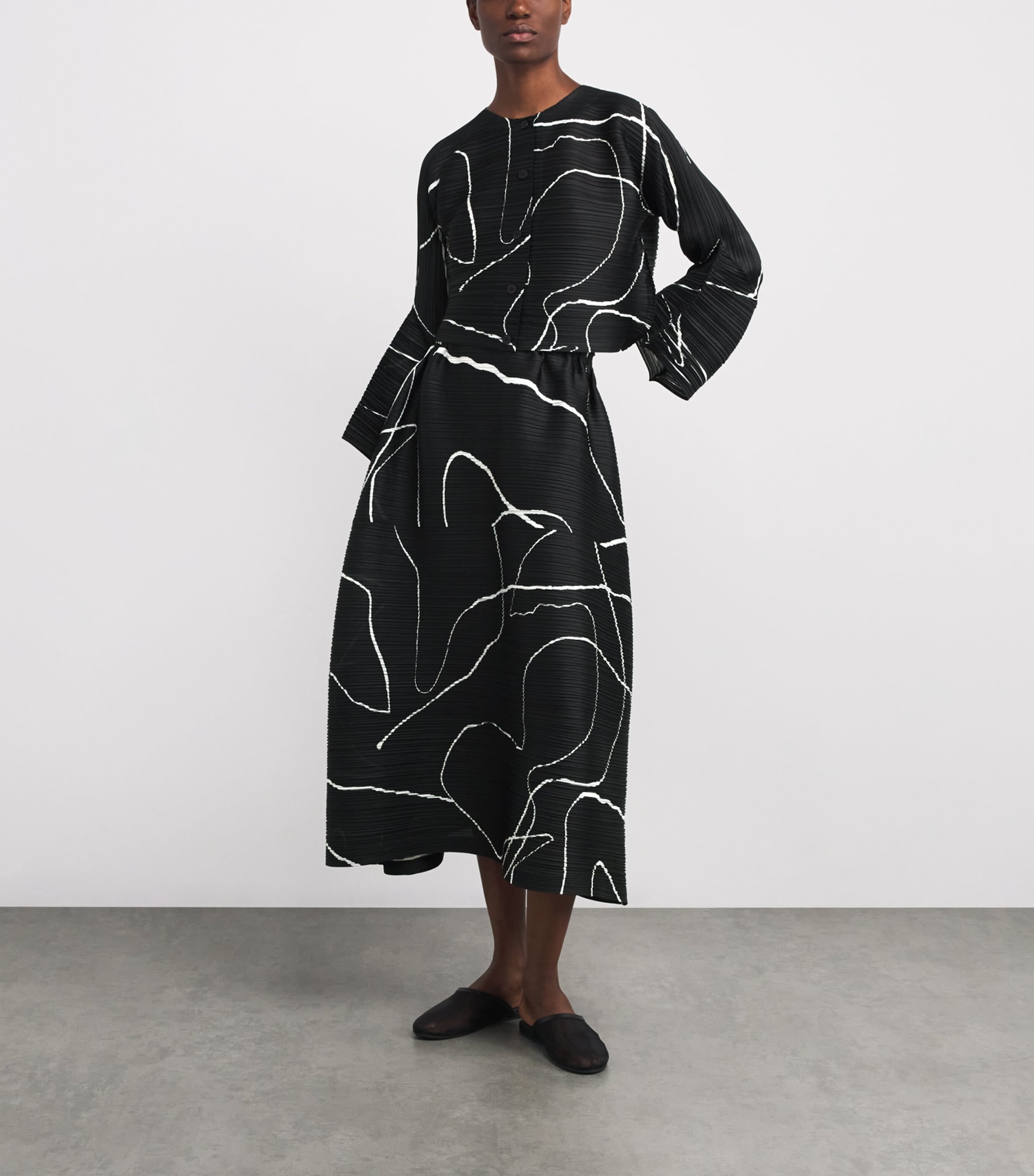 Printed Pause Jacket BLACK Image 2