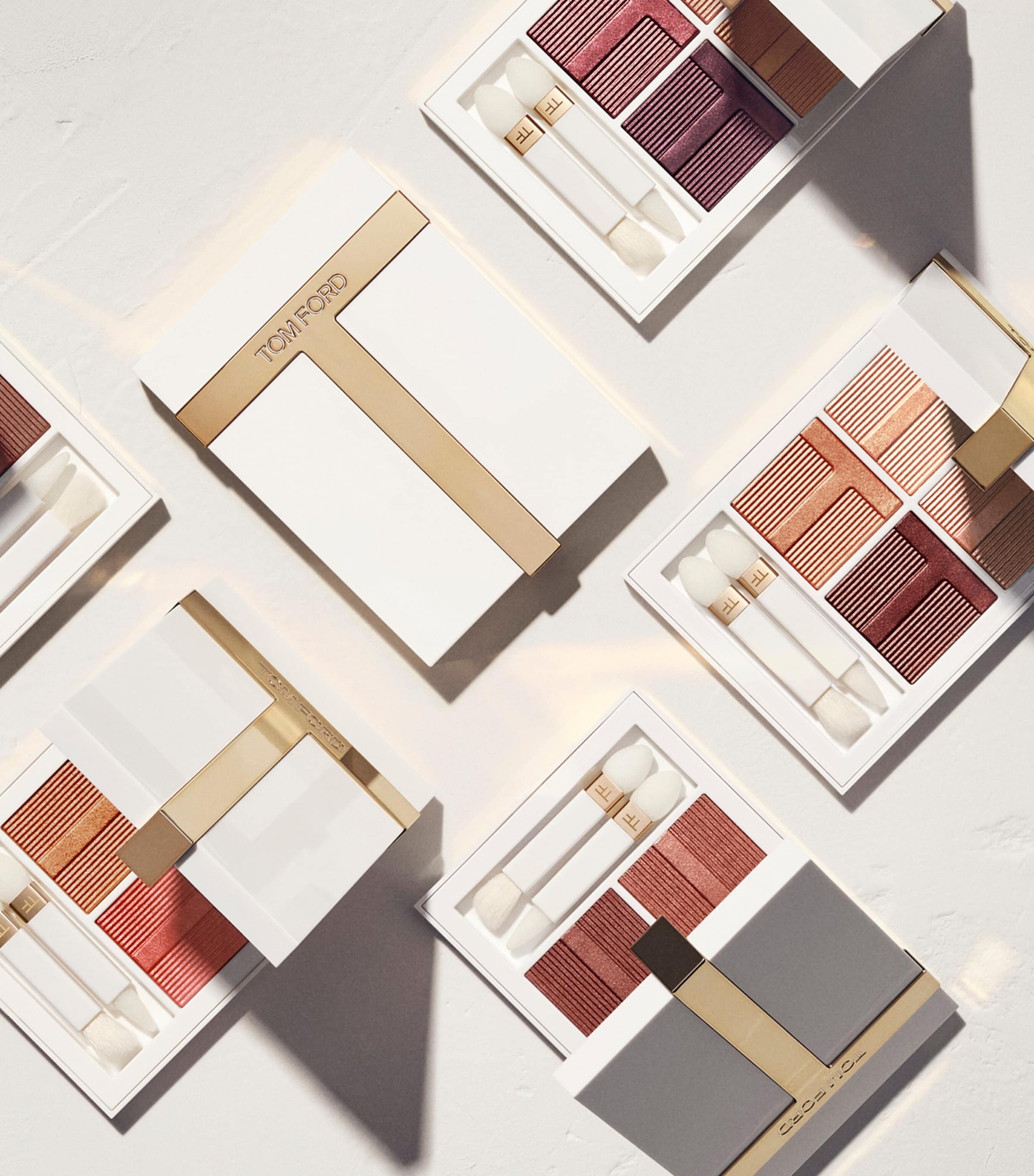 TOM FORD Soleil Eye Colour Quad Lumière Peach Dawn Image 4